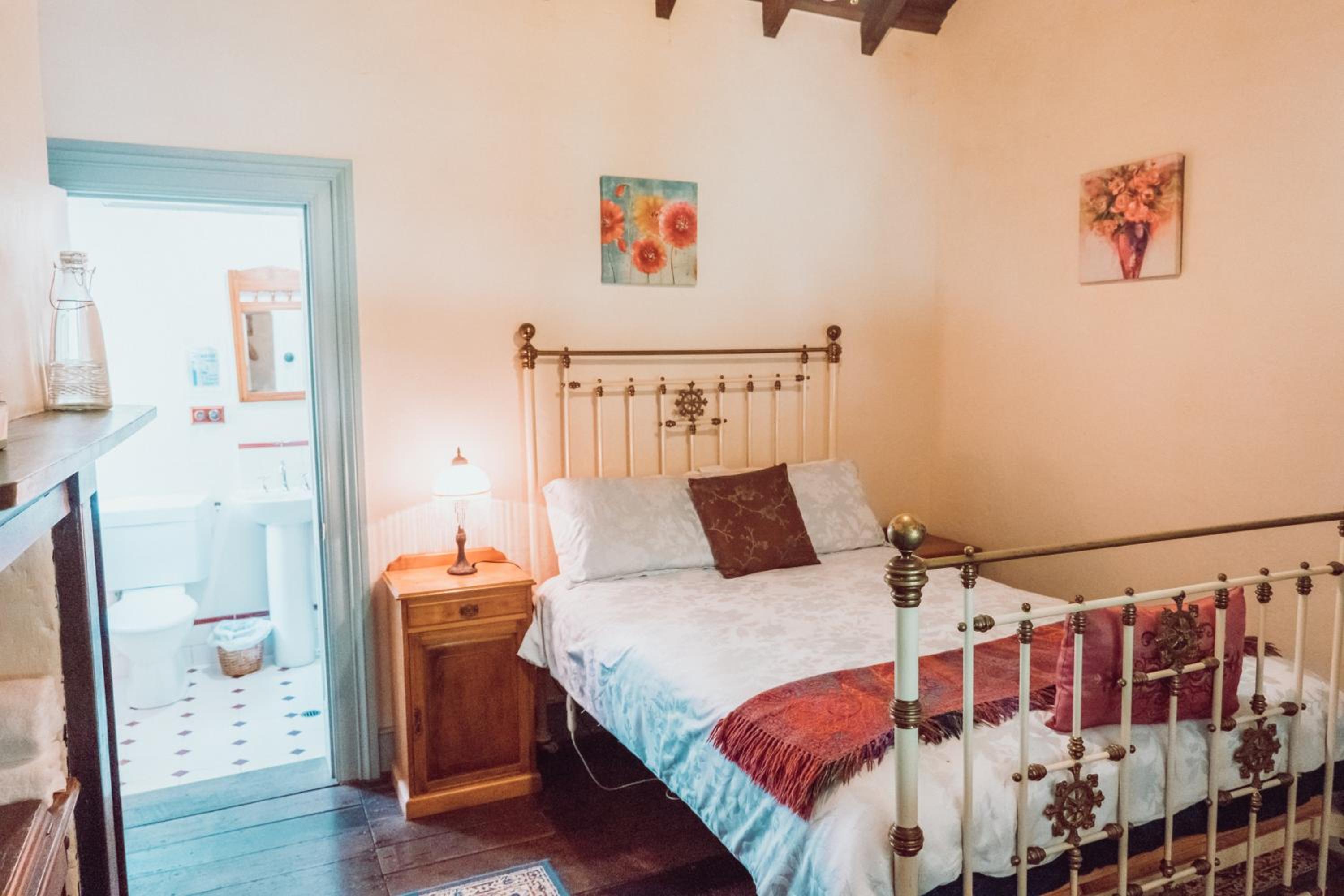 Double Room with Private Bathroom