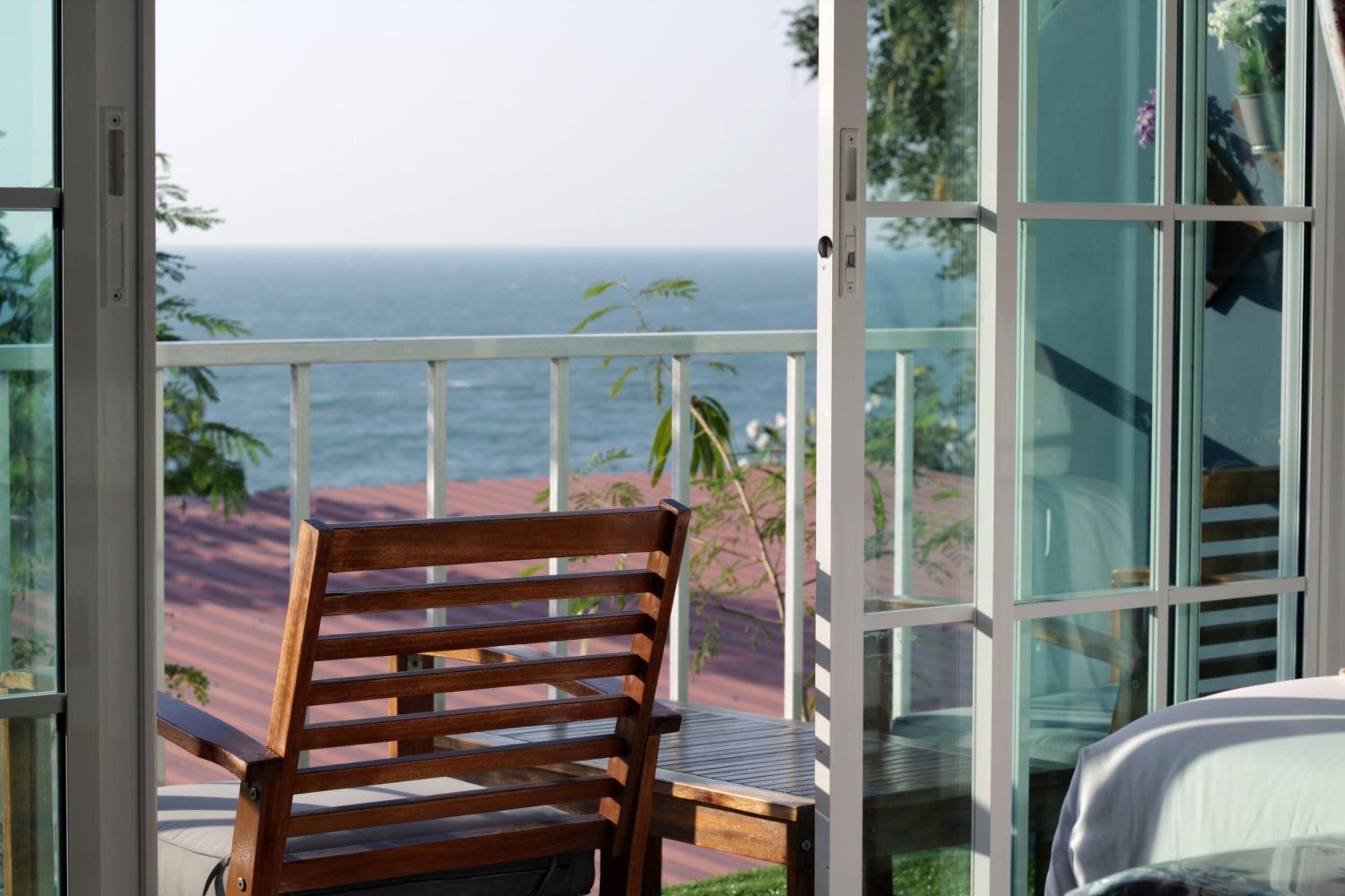 Deluxe Double Room with Balcony photo 3
