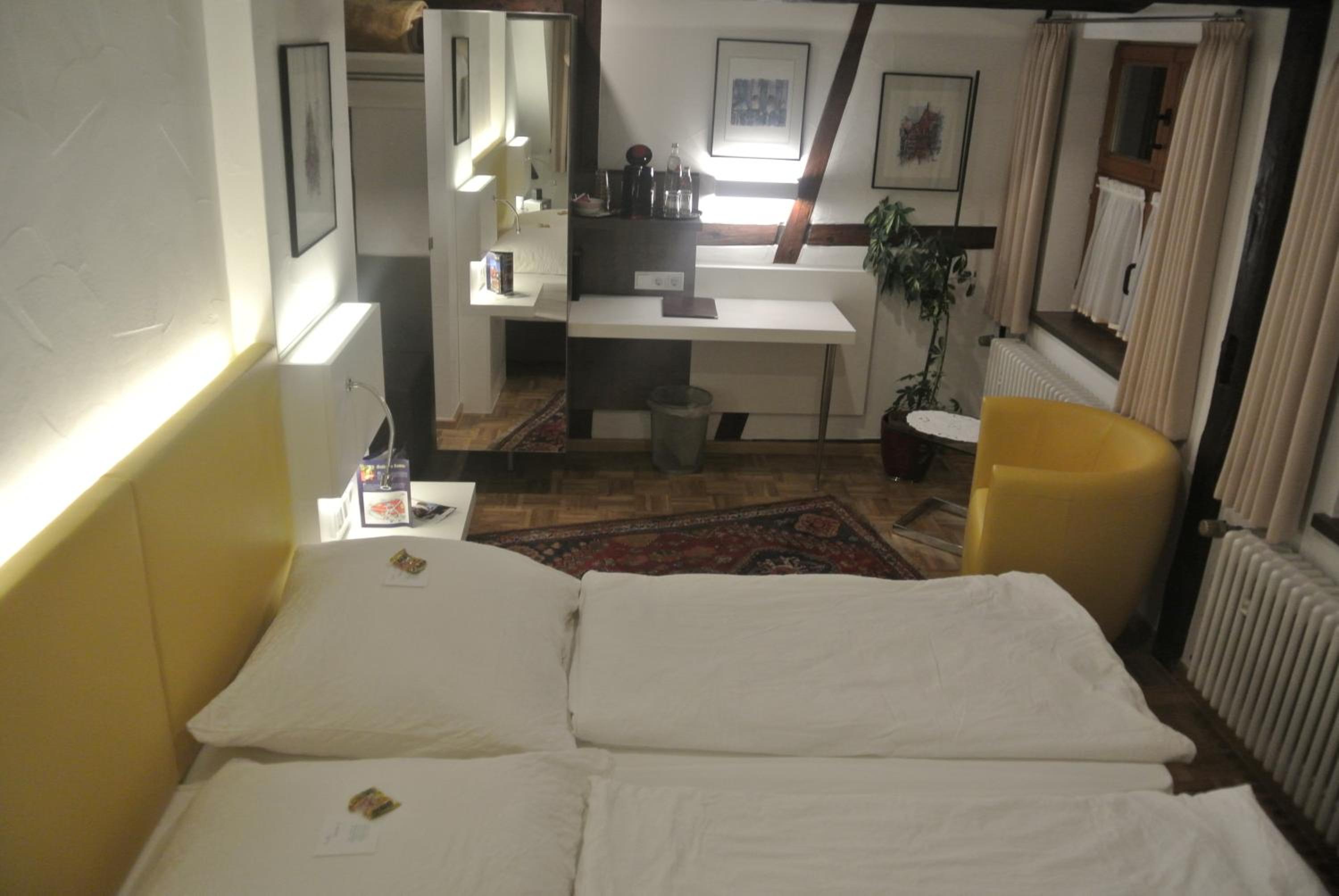 Comfort Double Room - Photo 9
