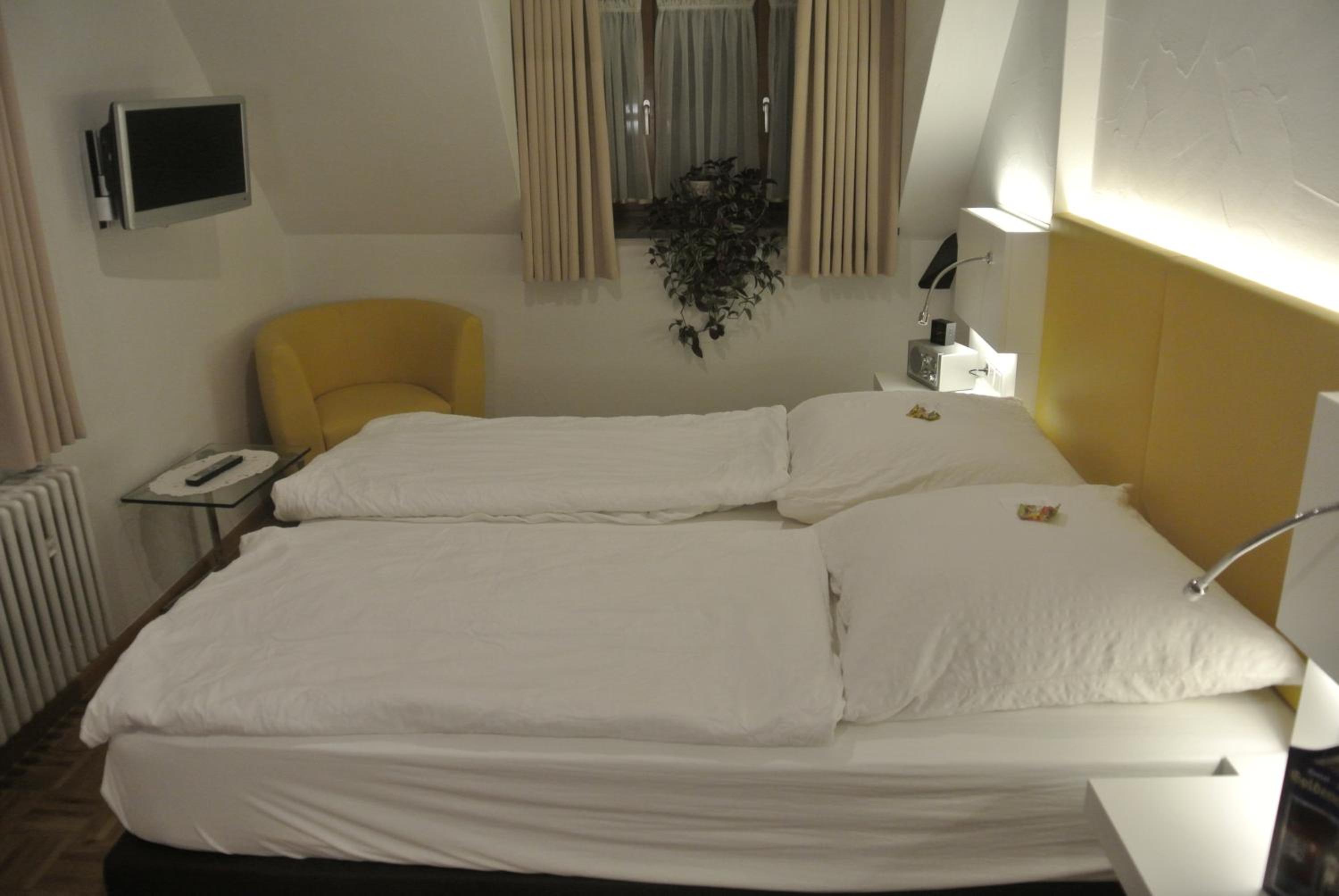 Comfort Double Room - Photo 8