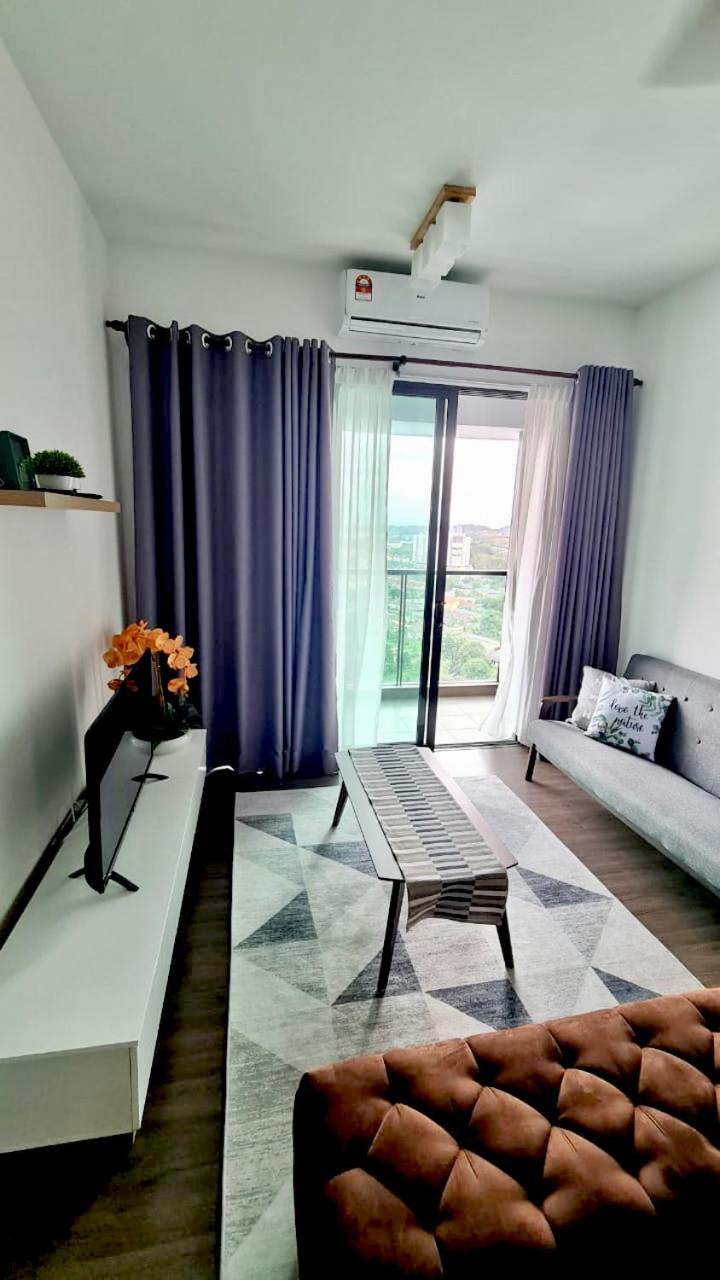 Three-Bedroom Apartment photo 1