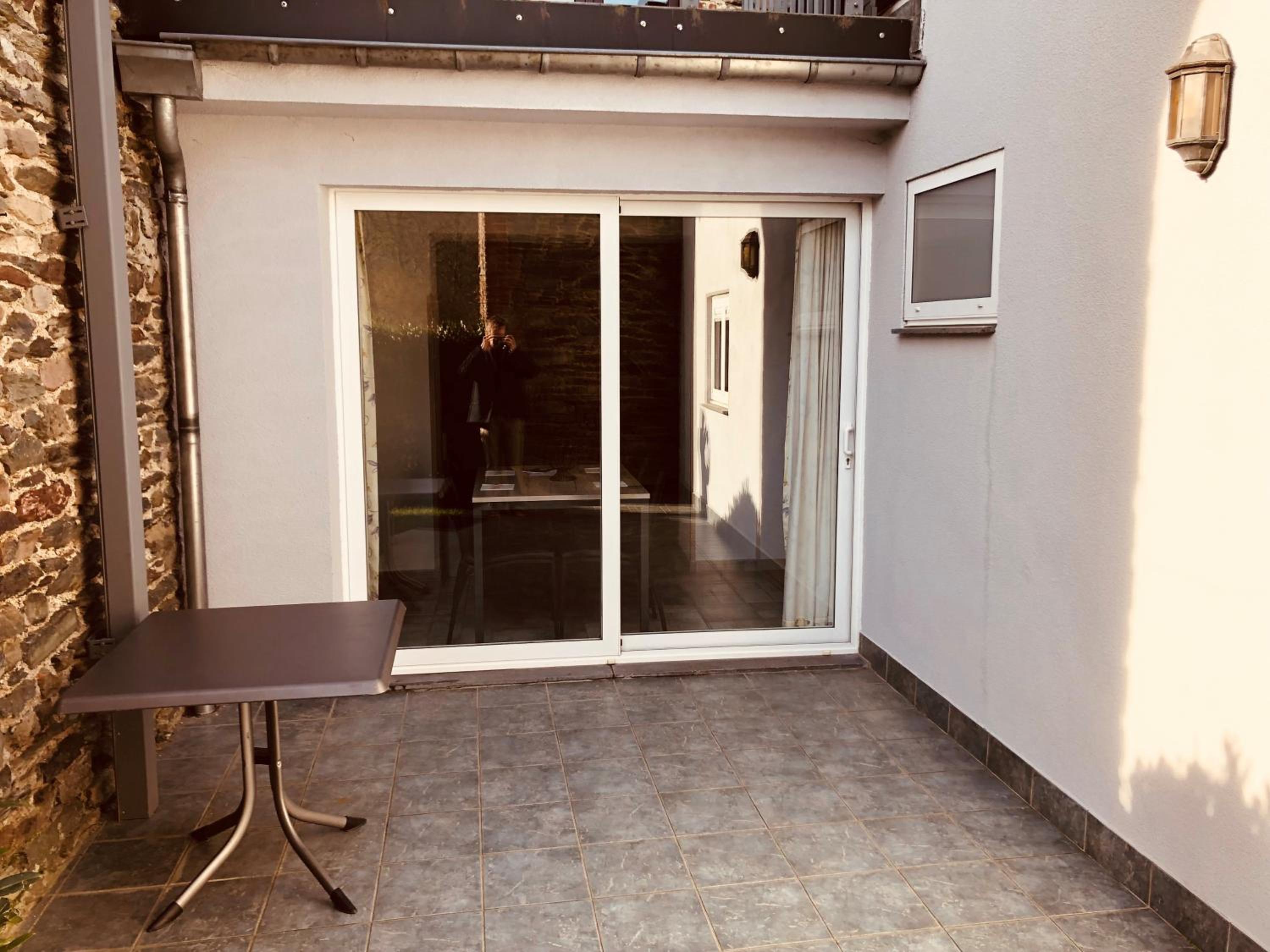 One-Bedroom Apartment with Terrace photo 2