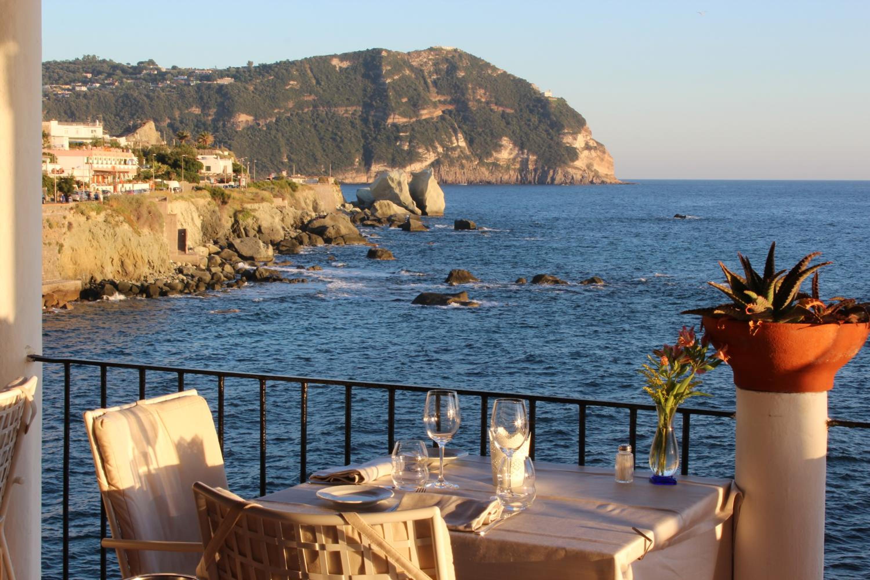 Double Room with Sea View - Photo 8
