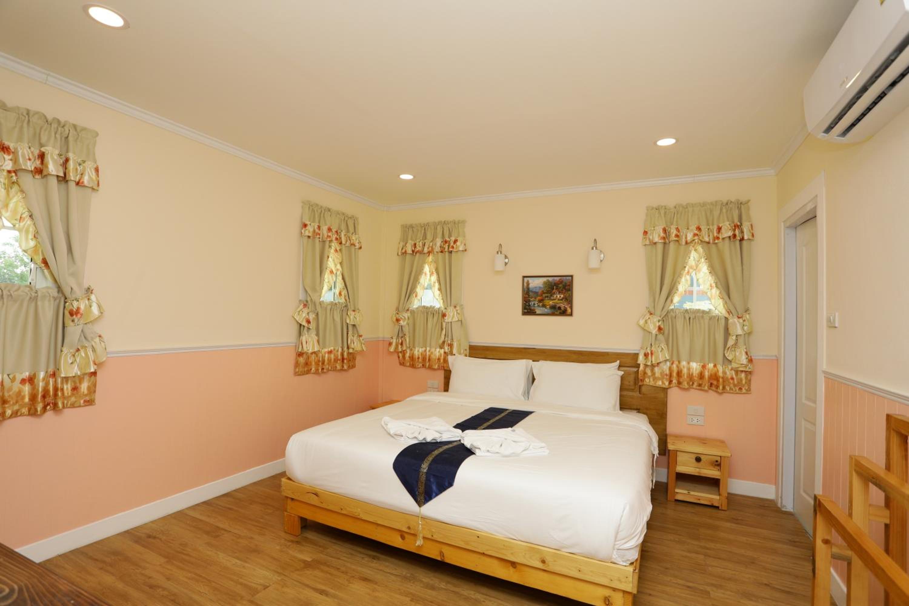 Villa with Sea View - Photo 46