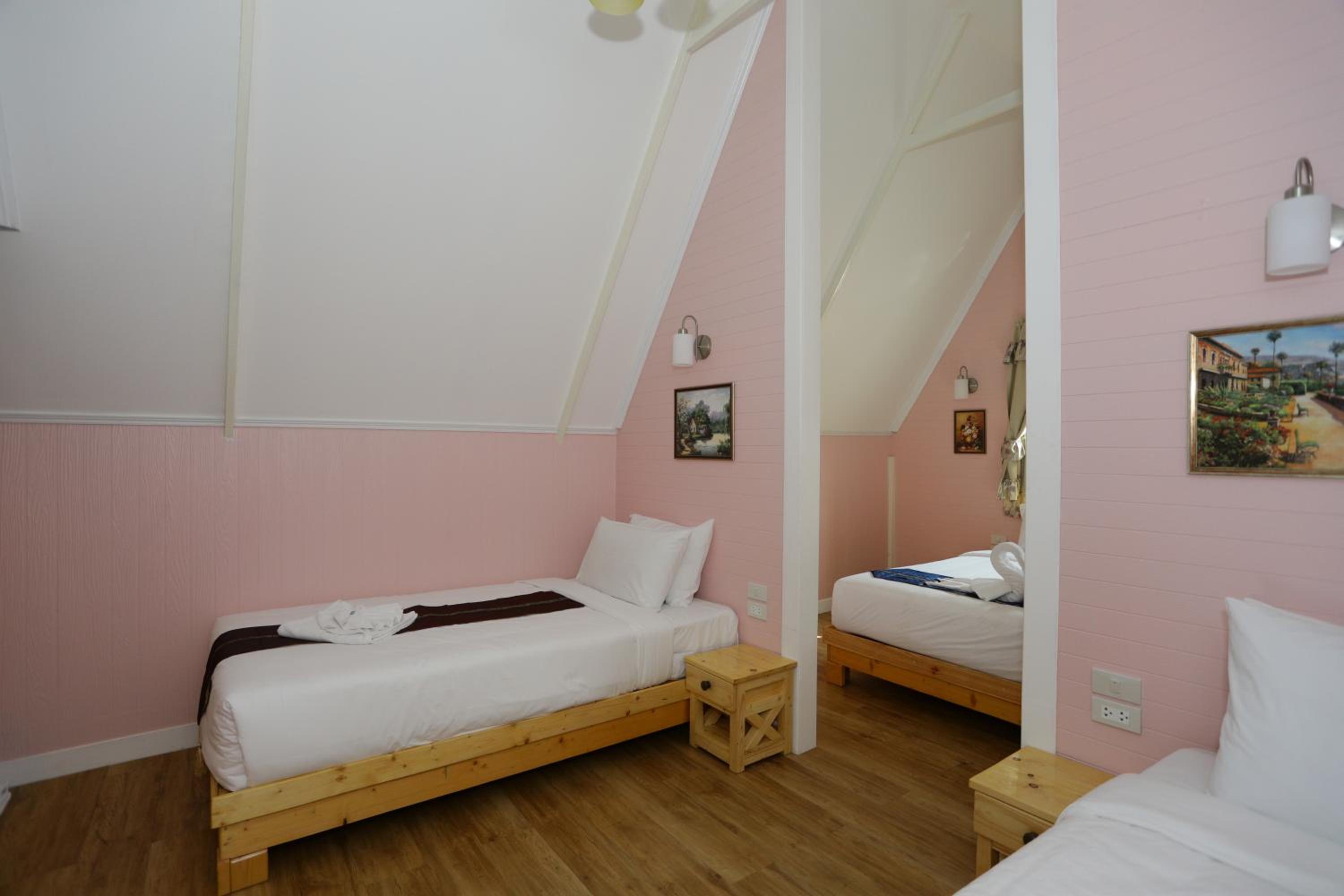 Villa with Sea View - Photo 13