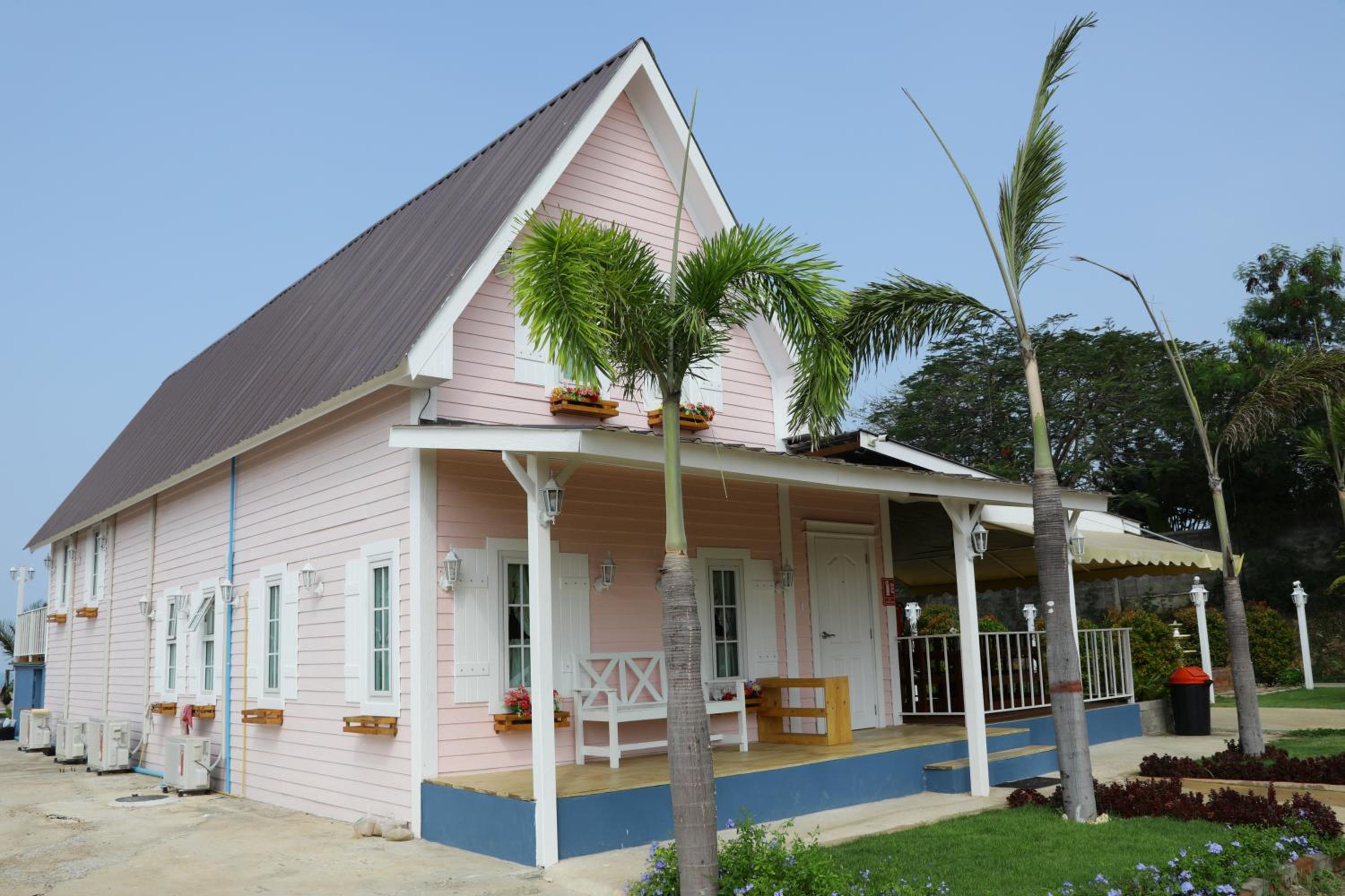 Villa with Sea View - Photo 7