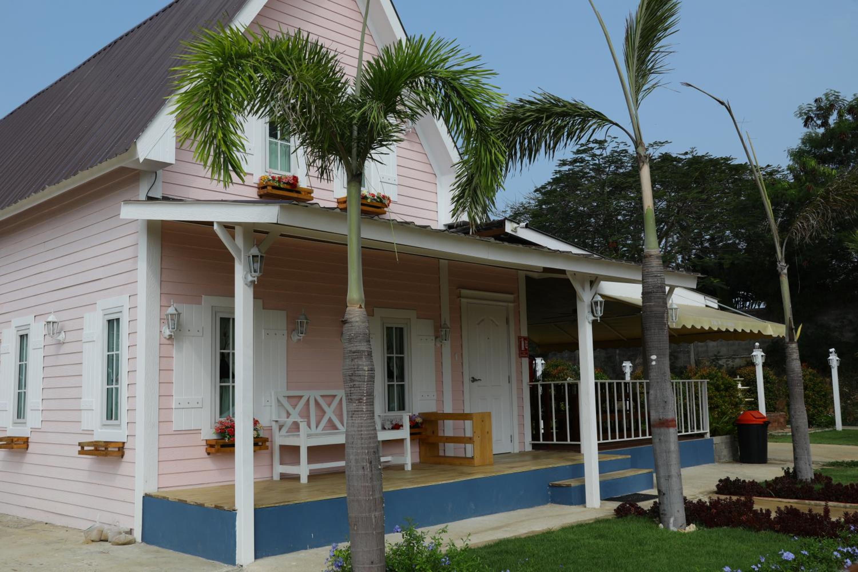 Villa with Sea View - Photo 57