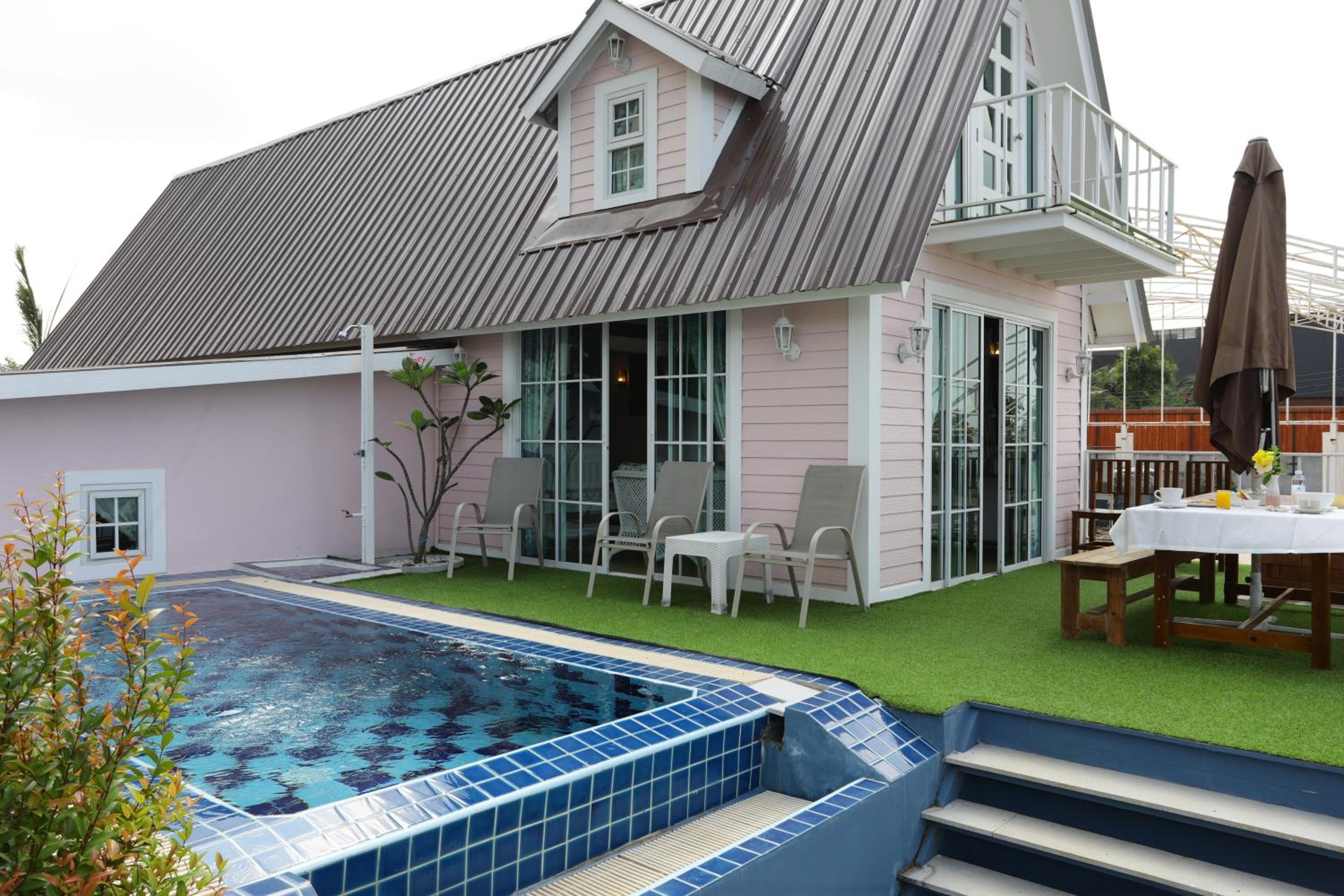 Villa with Sea View - Photo 58