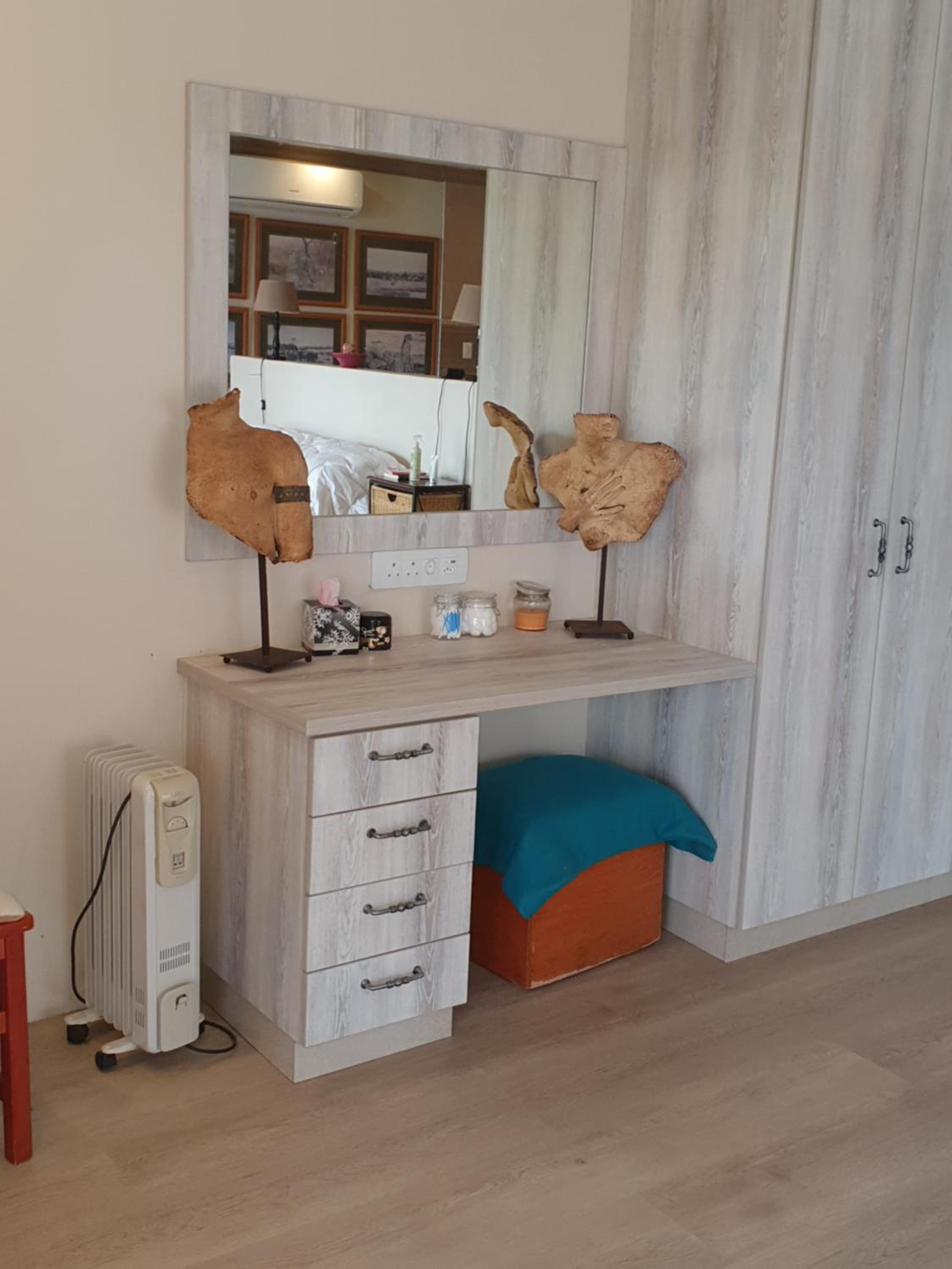 Deluxe King Suite