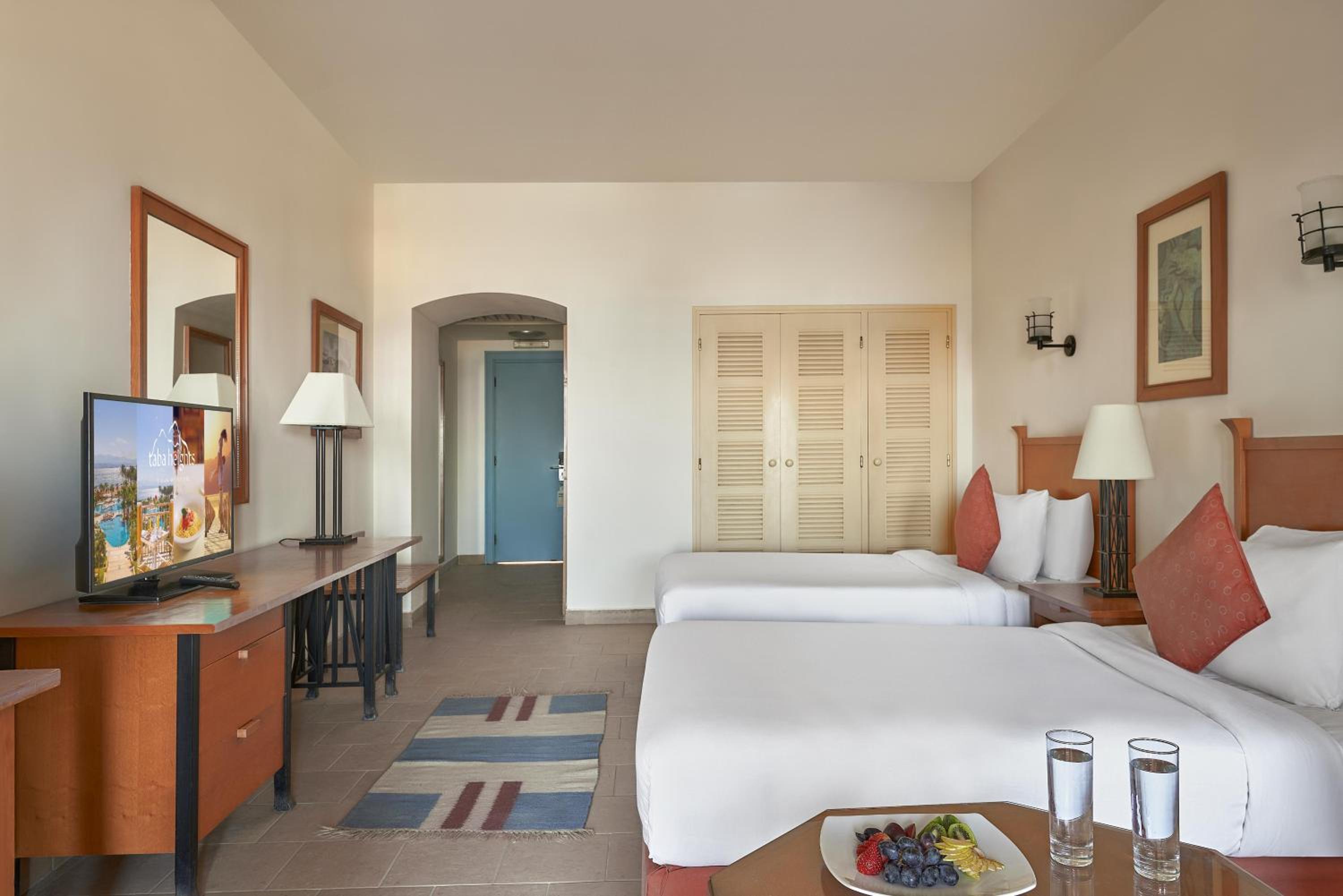 Standard Room Garden and Mountain View Twin Bed photo 2