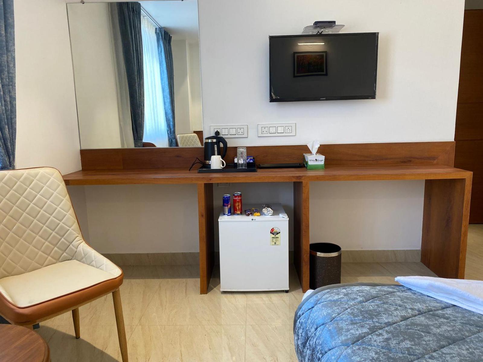 Standard Double or Twin Room photo 2