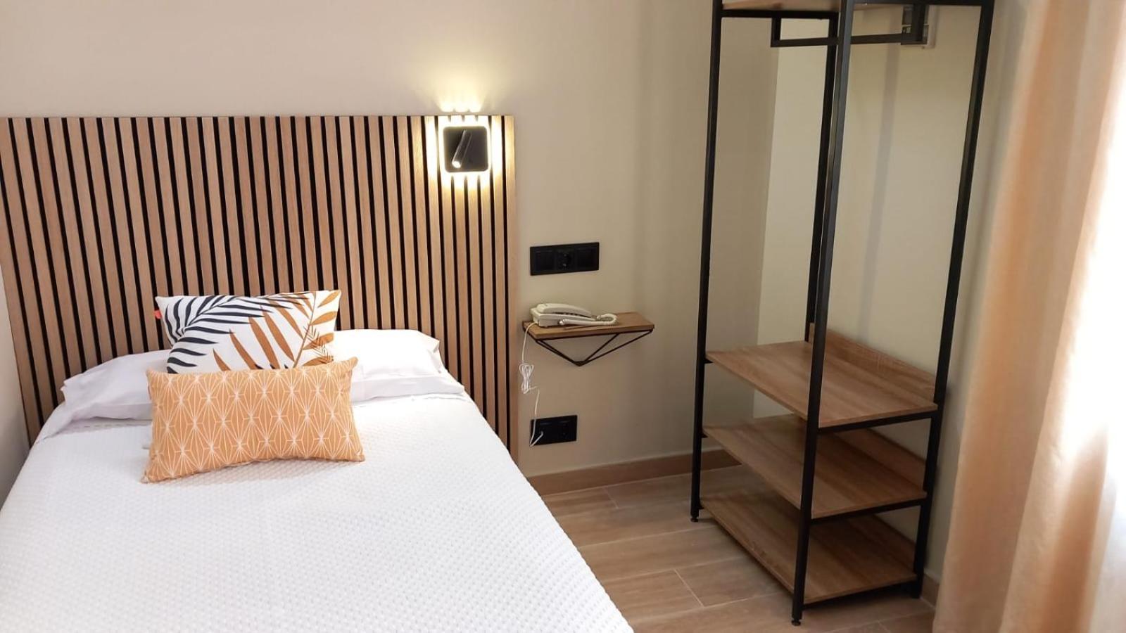 Single Room photo 3