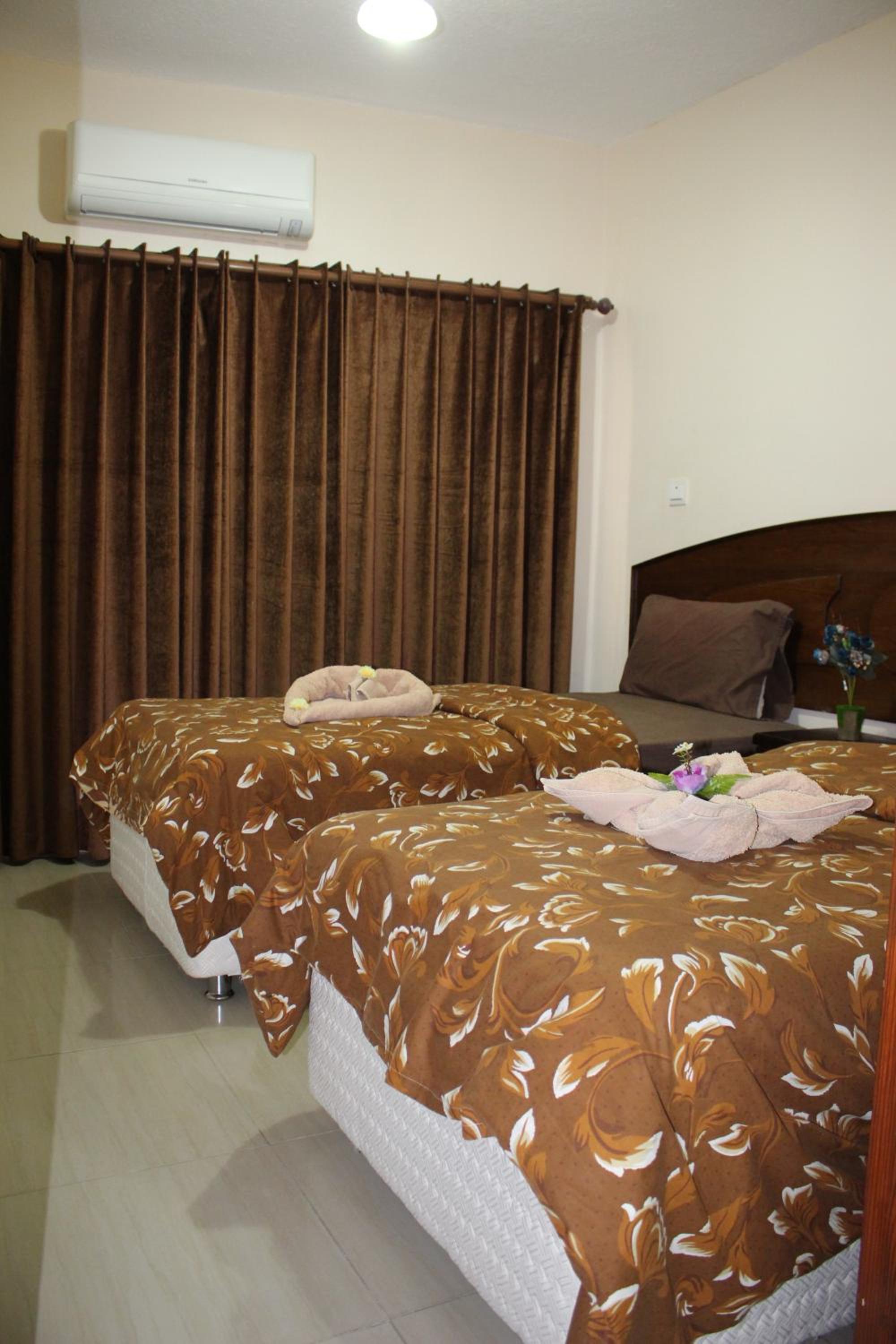 Economy Twin Room photo 1