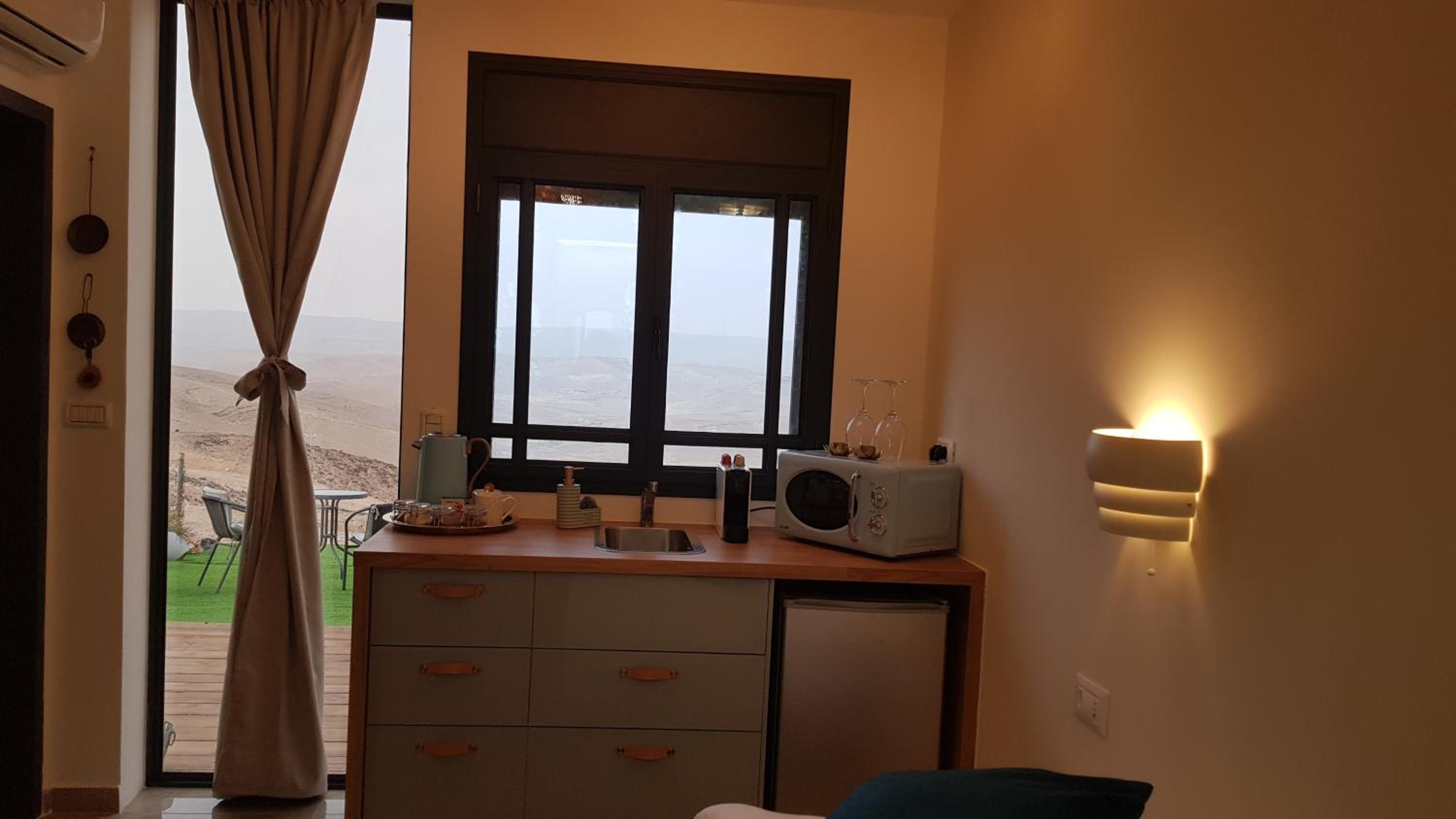 Double Room with Mountain View - Photo 11