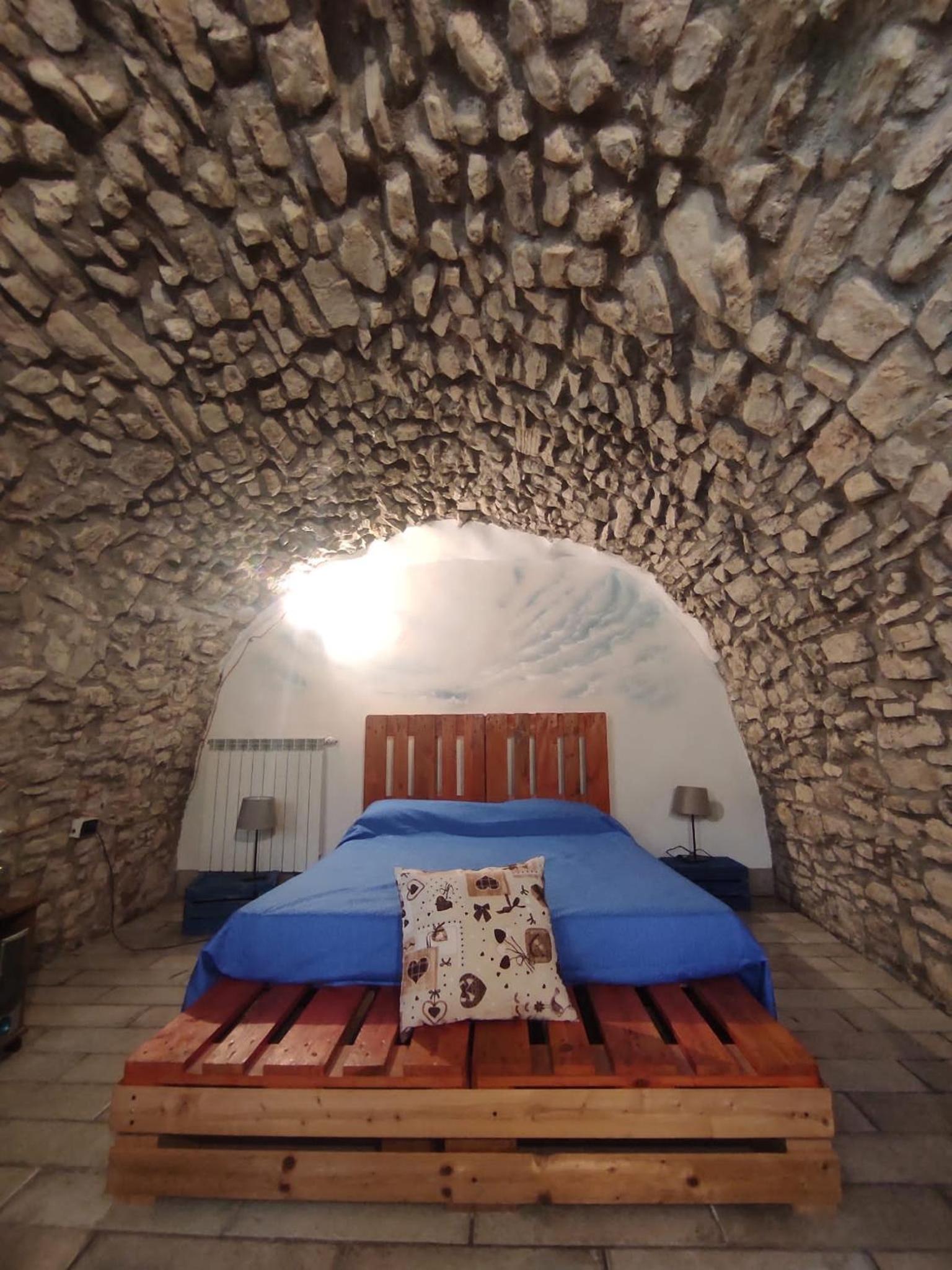 Double Room with Private Bathroom photo 1