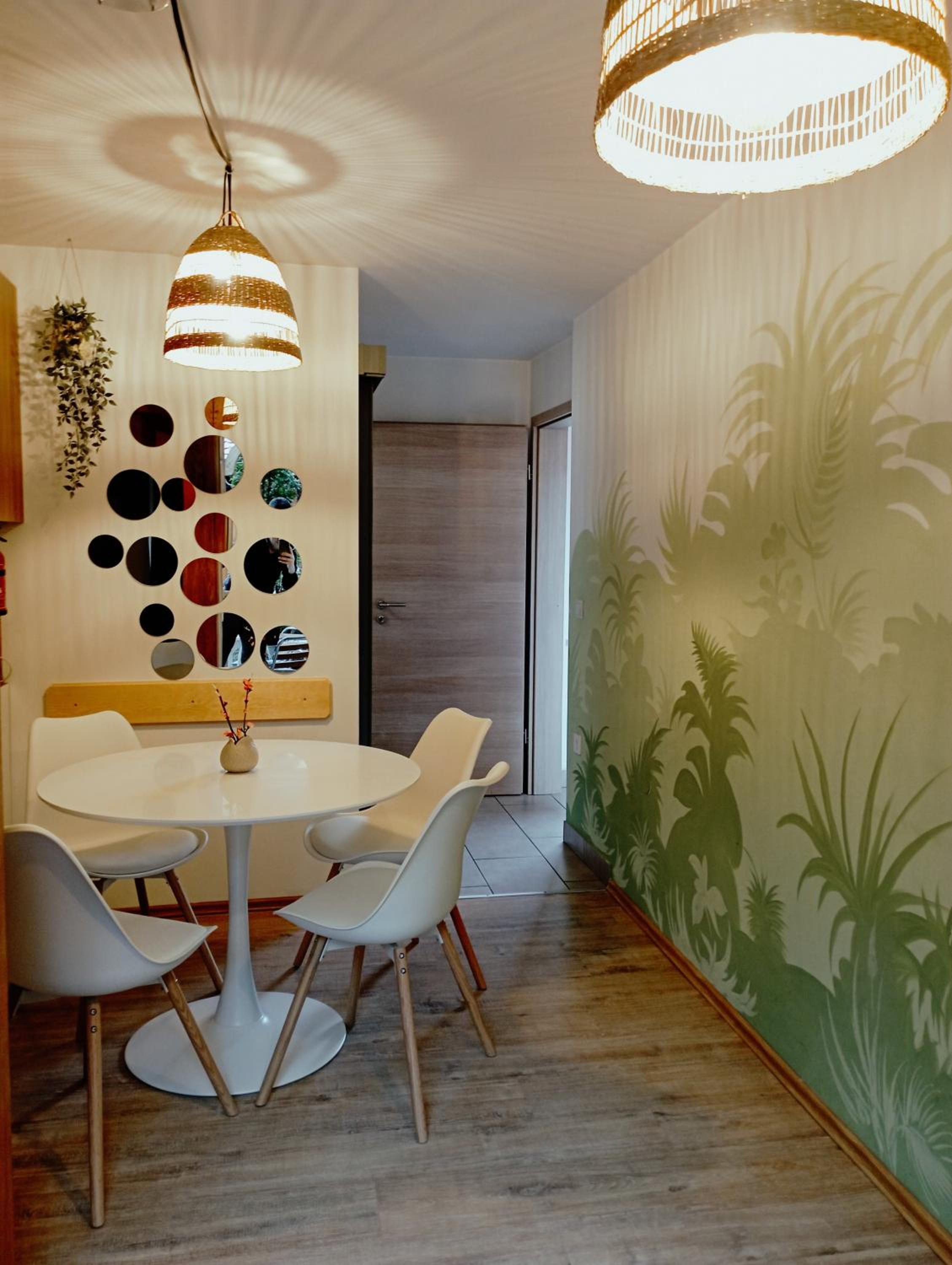 Apartment - Photo 33