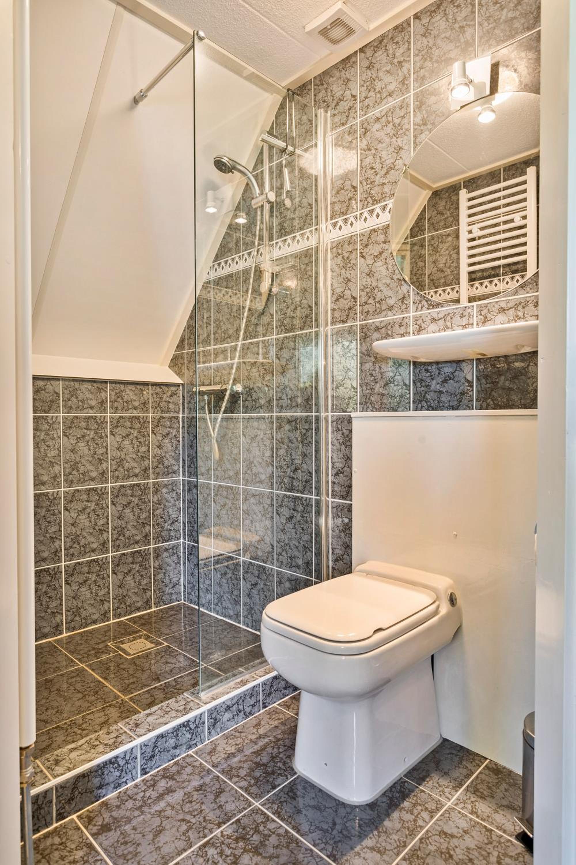 Double Room With Private Bathroom photo 3