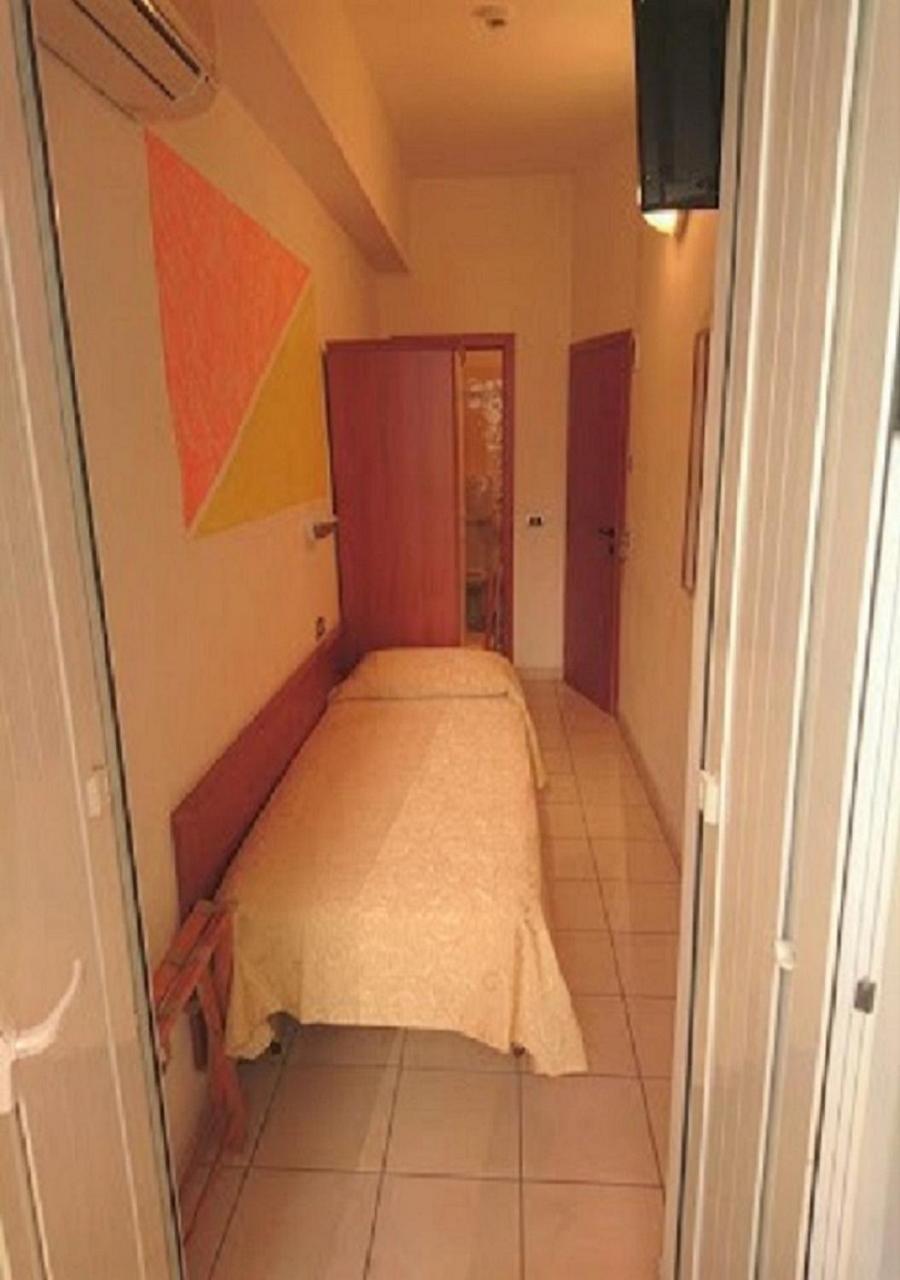 Single Room with Balcony photo 1
