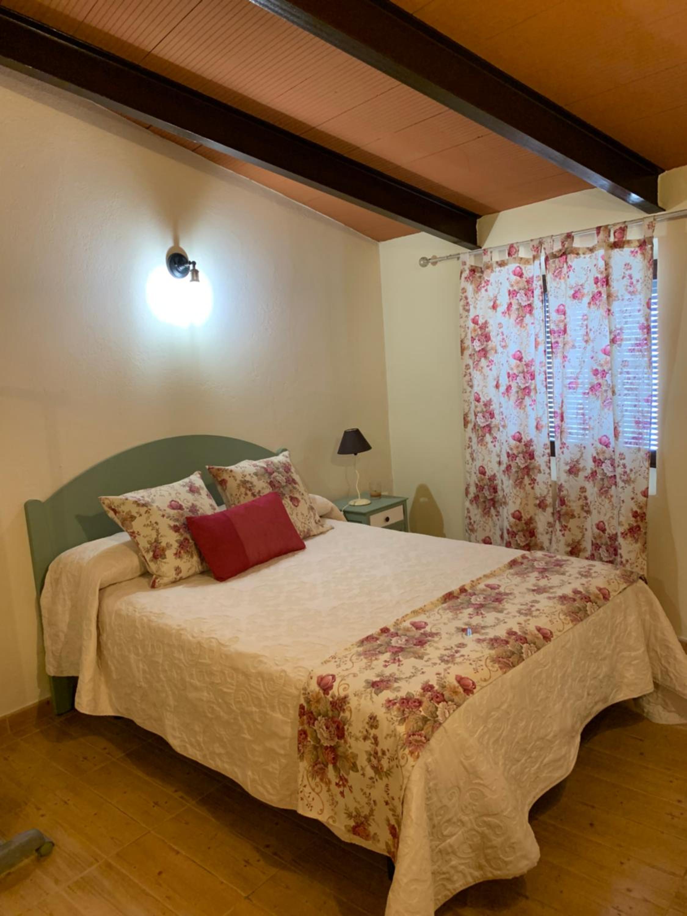 Apartment with Terrace - Photo 45