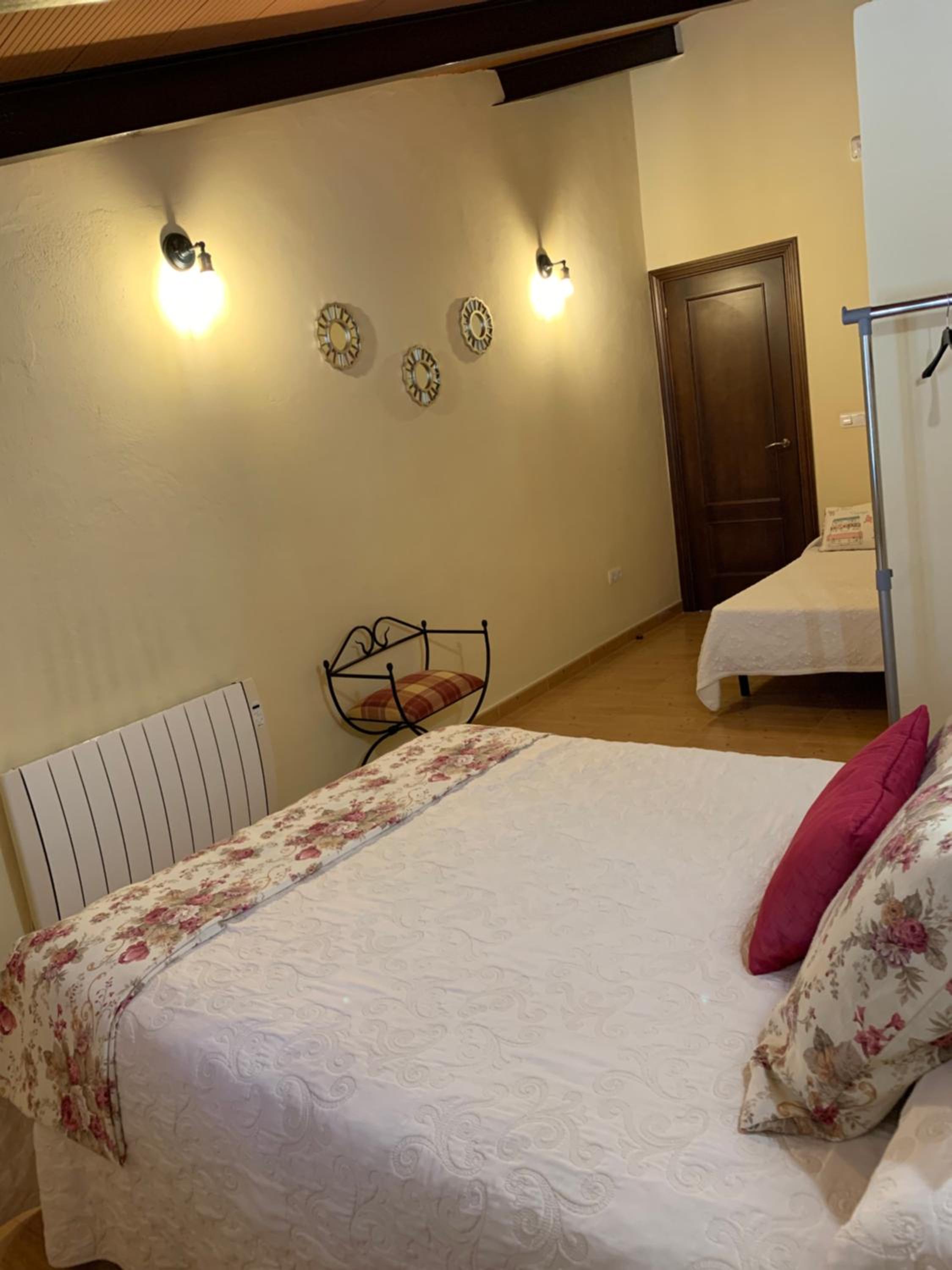 Apartment with Terrace - Photo 43