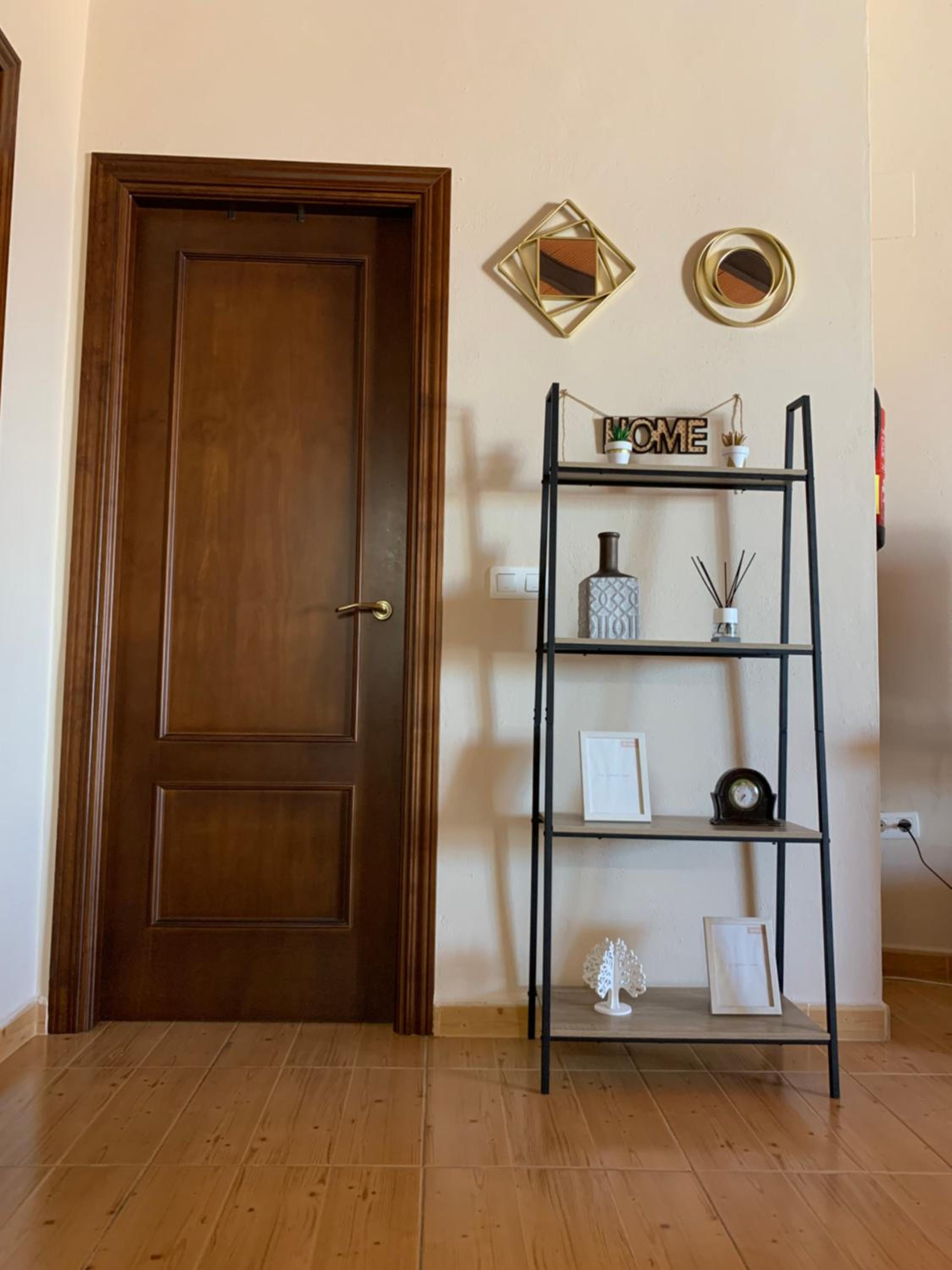 Apartment with Terrace - Photo 37