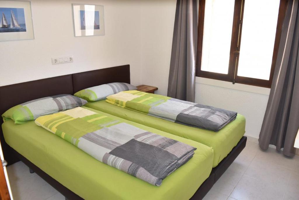 Apartamento con vista a la piscina