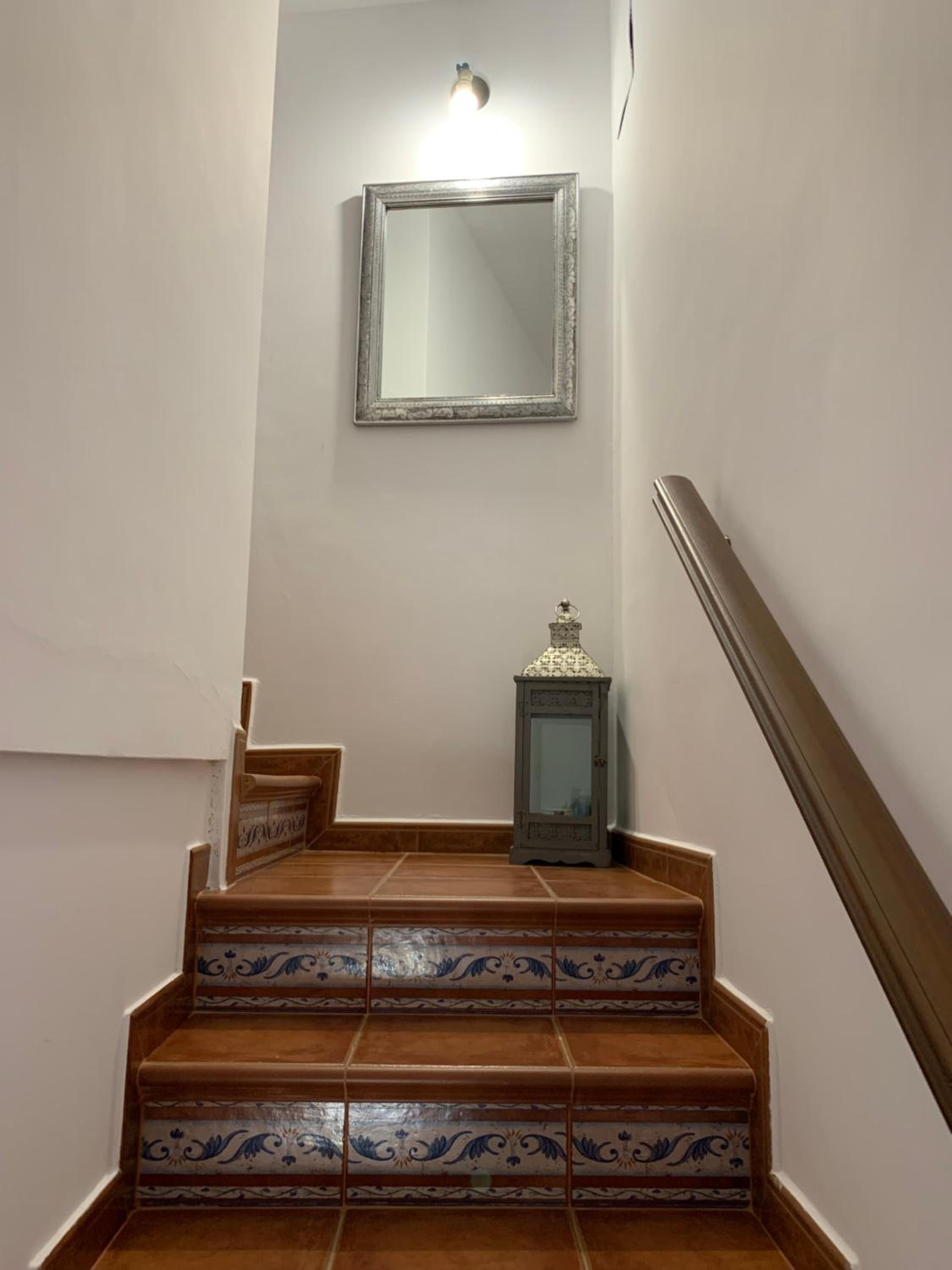Apartment with Terrace - Photo 18