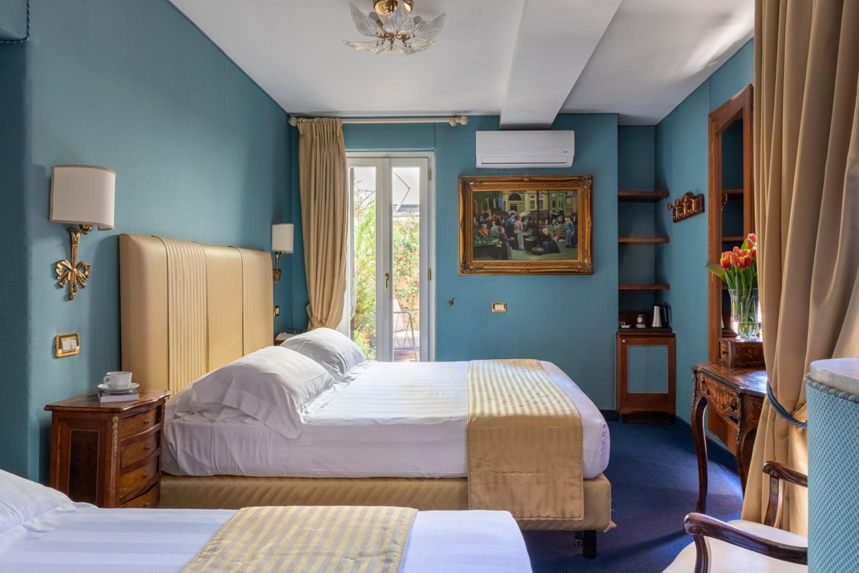 Deluxe Double Room with Terrace
