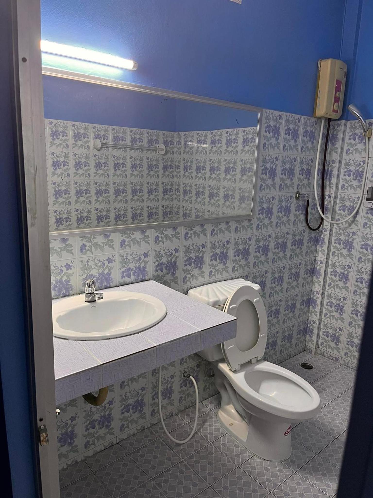 Standard Double Room - Photo 4