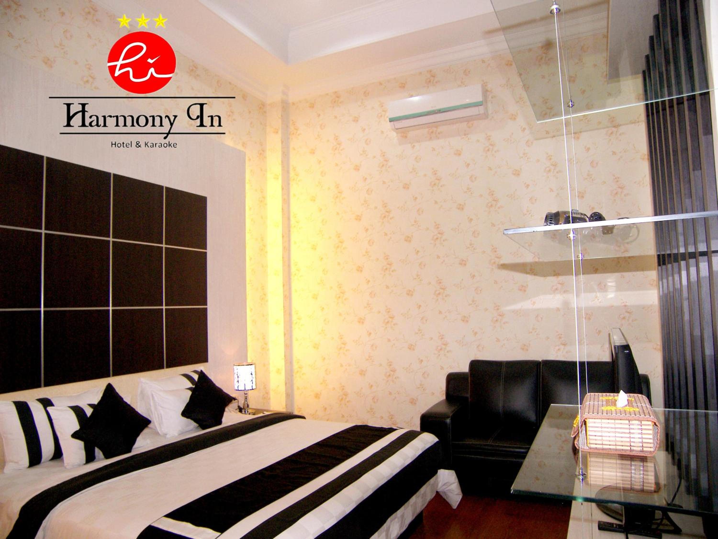 Executive Suite - Photo 10