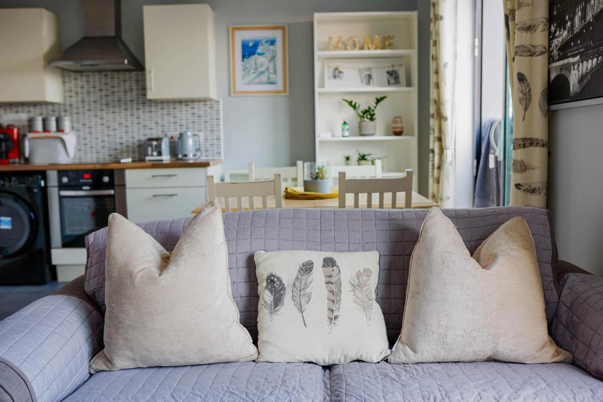 Two-Bedroom Apartment - Photo 15