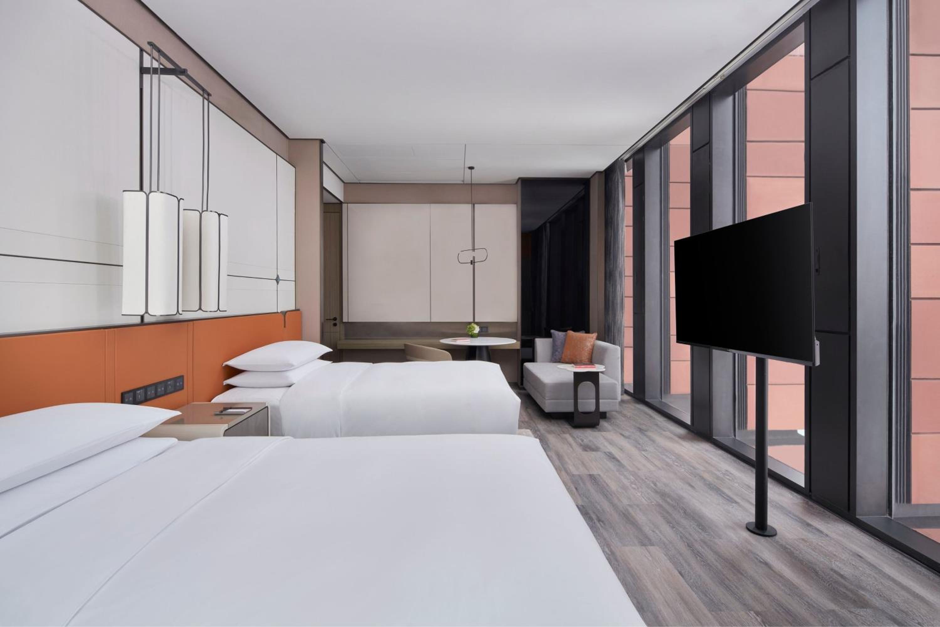 Deluxe Double Room with Two Double Beds - Photo 6