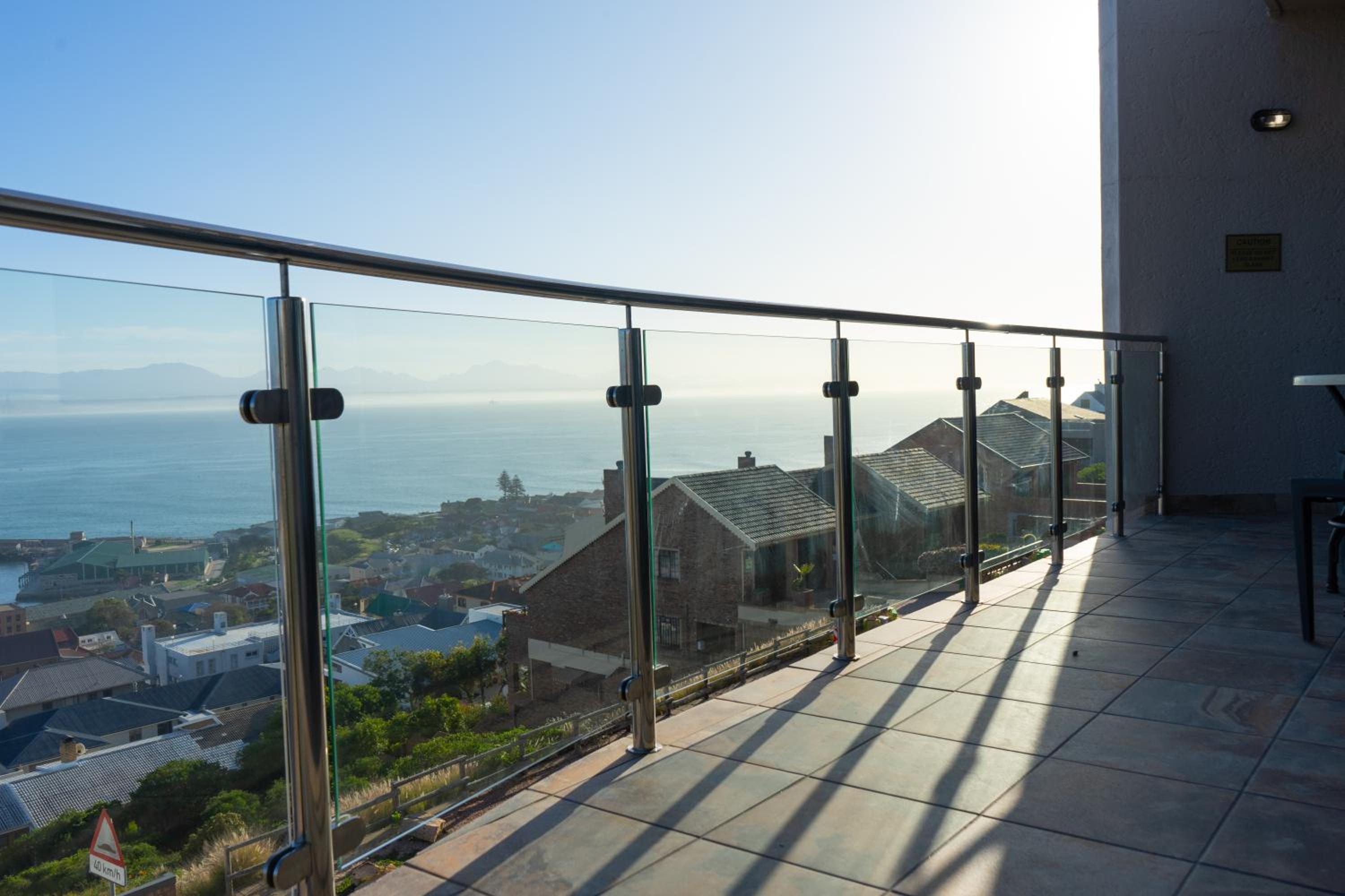 Penthouse Suite - Photo 8