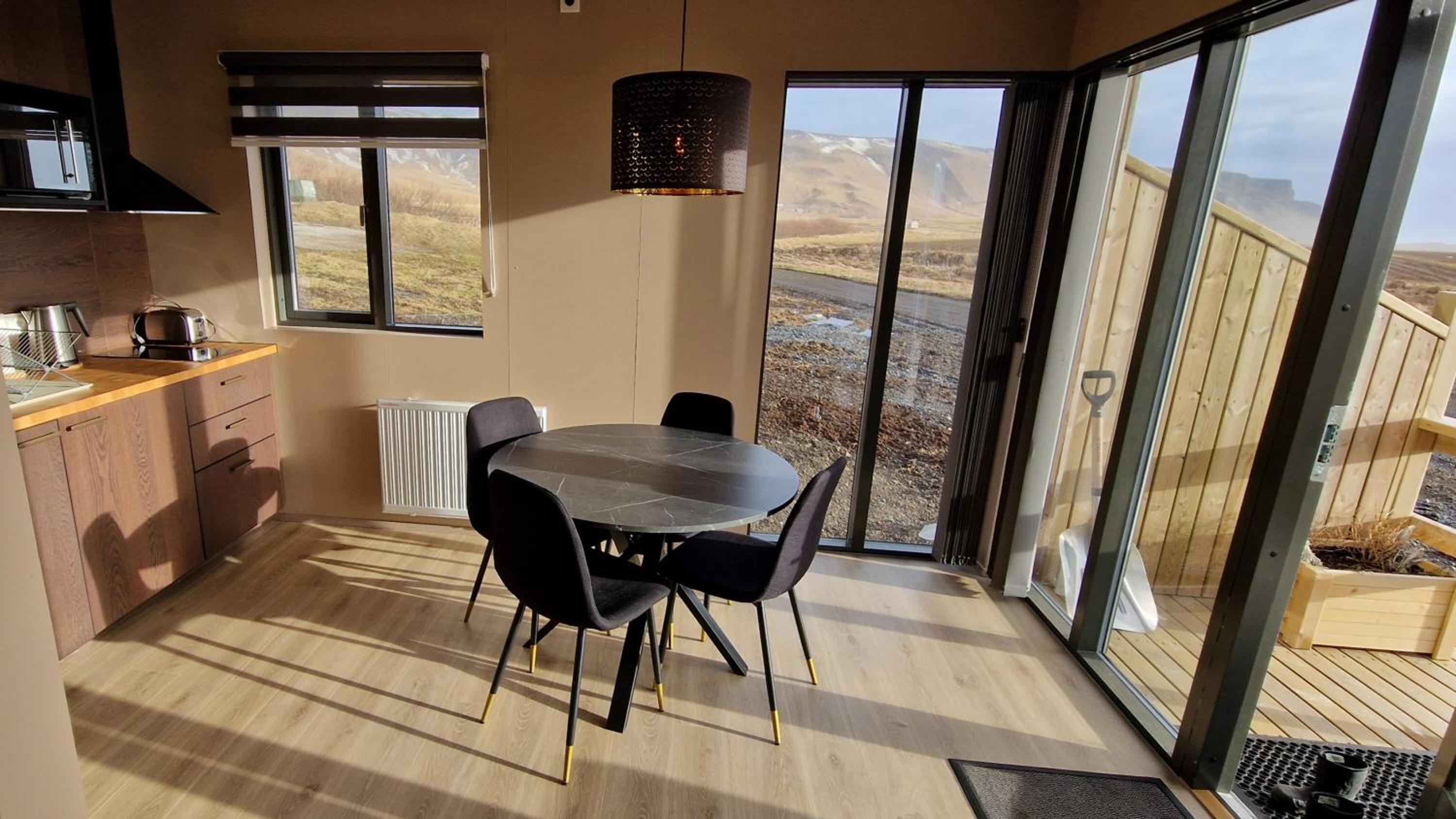 One-Bedroom House photo 3