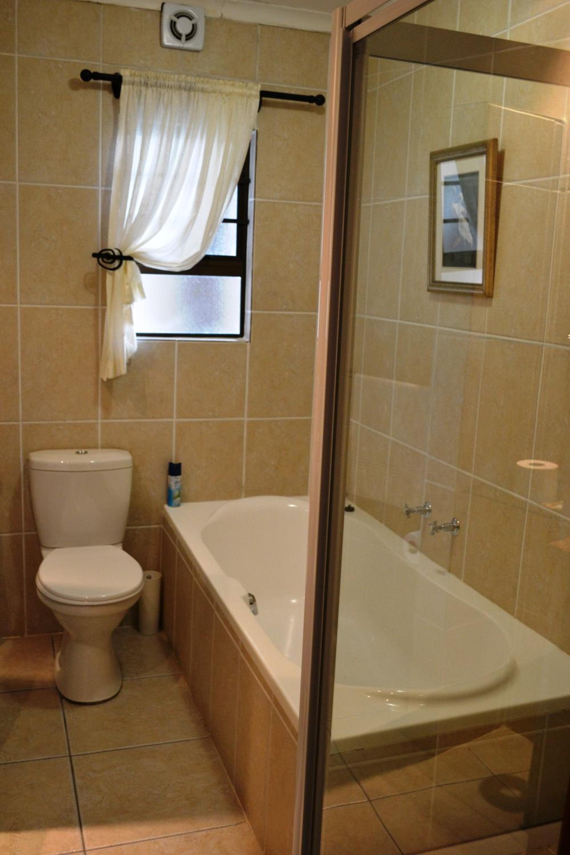 Family Room with Self Catering Facilities - Photo 10