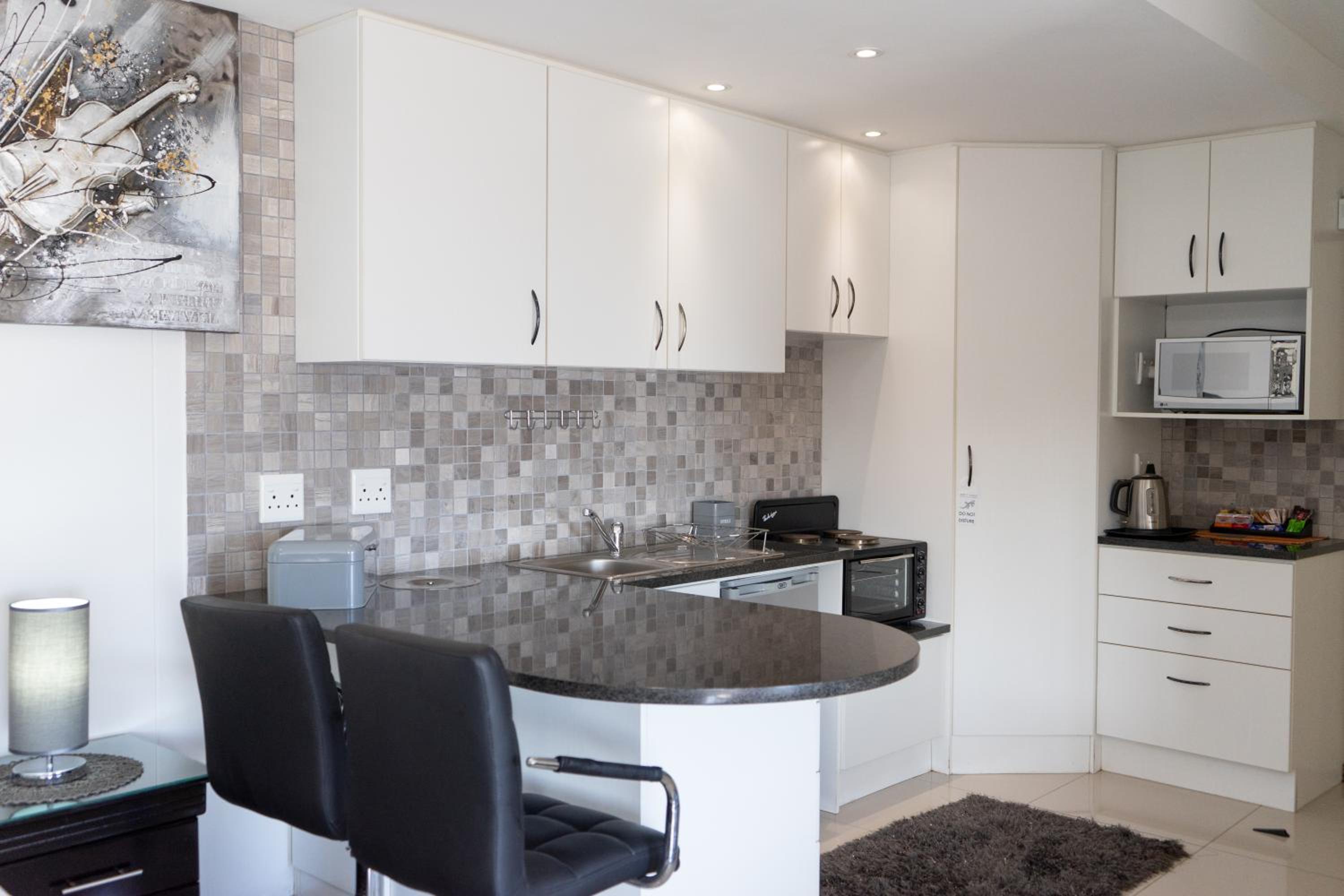 Family Room with Self Catering Facilities - Photo 2