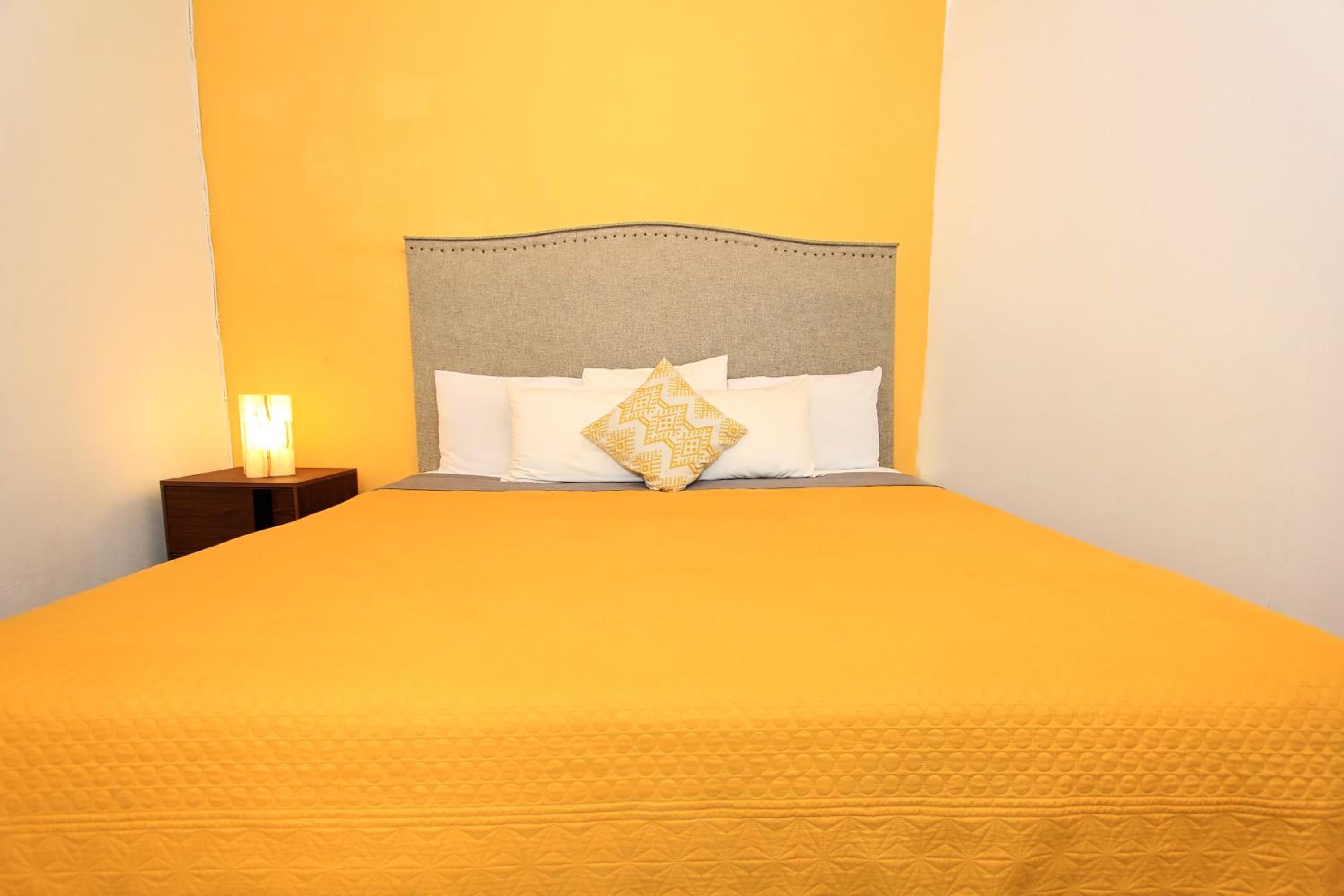 Suite - Photo 2