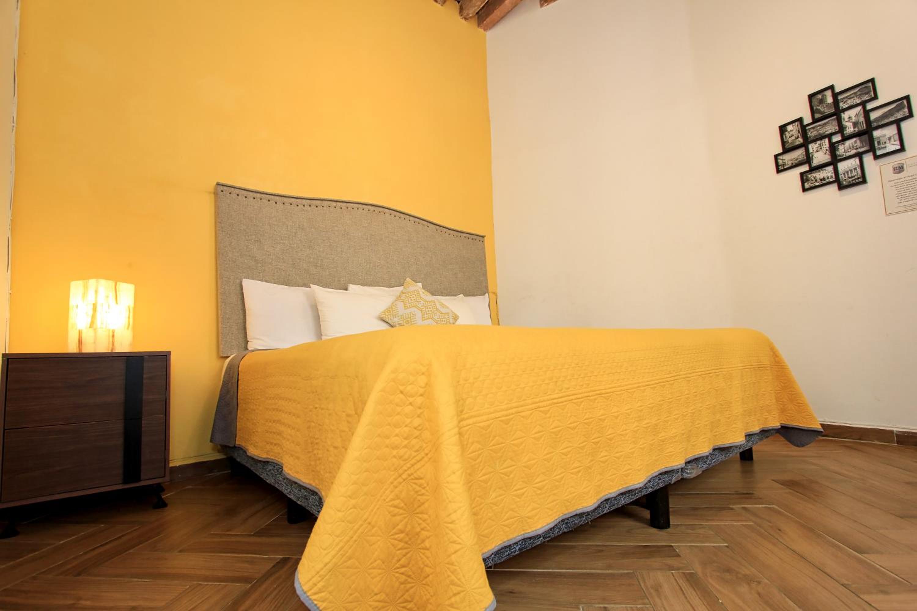 King Suite with Balcony - Photo 8