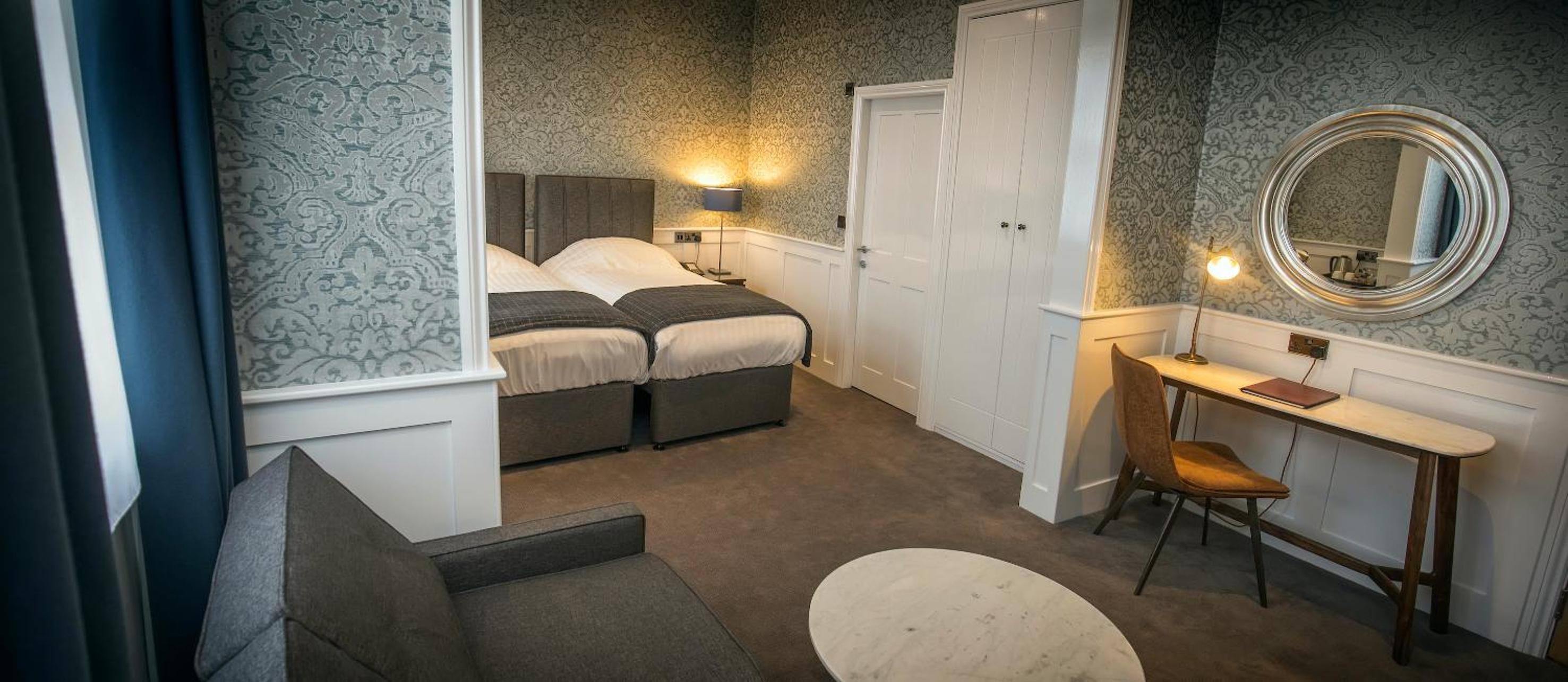 Superior Twin Room photo 3