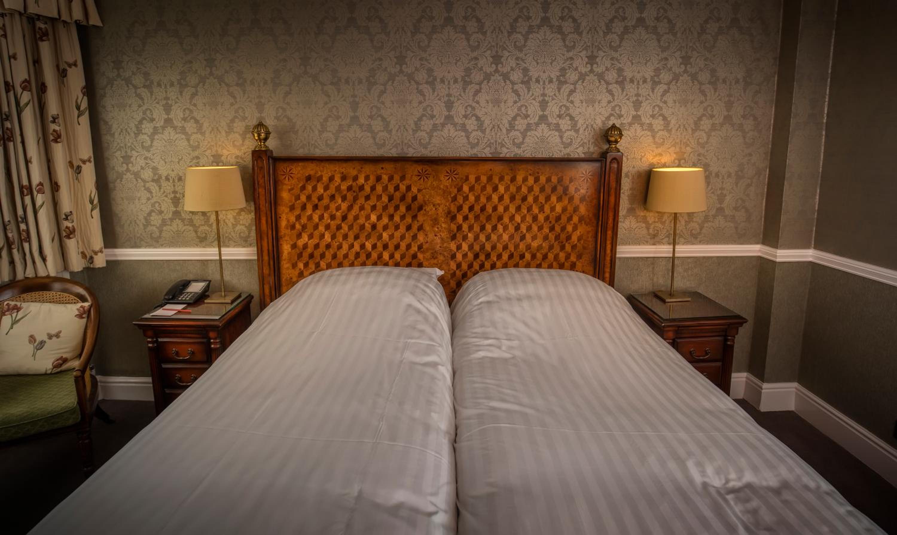 Large Twin Room photo 1