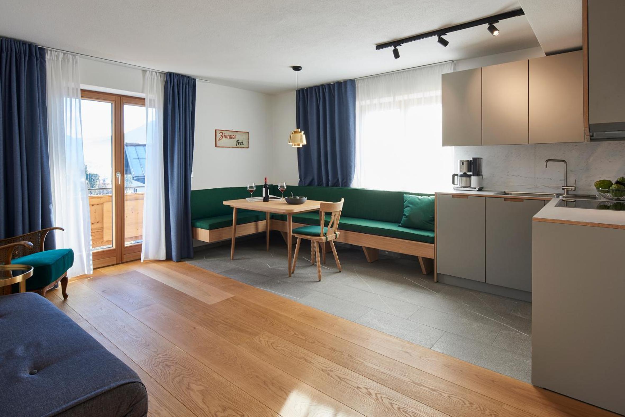 Apartment with Mountain View photo 1