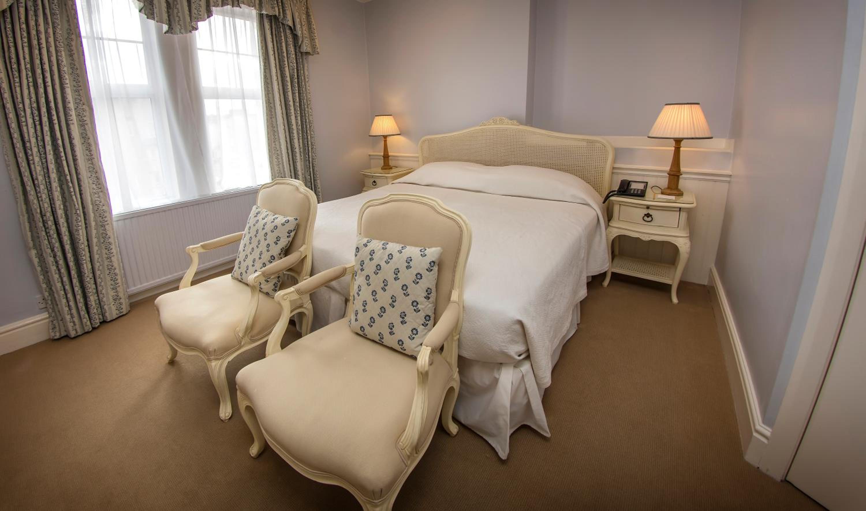 Large Double Room photo 1