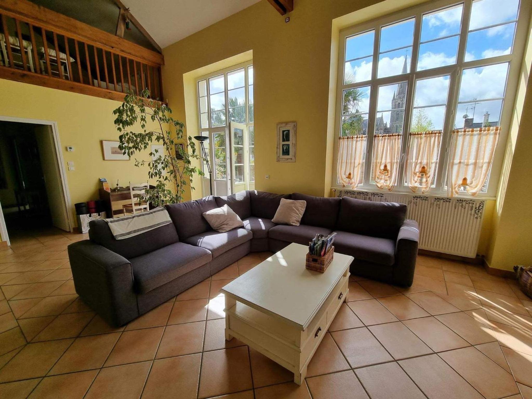 Villa with Private Pool - Photo 7