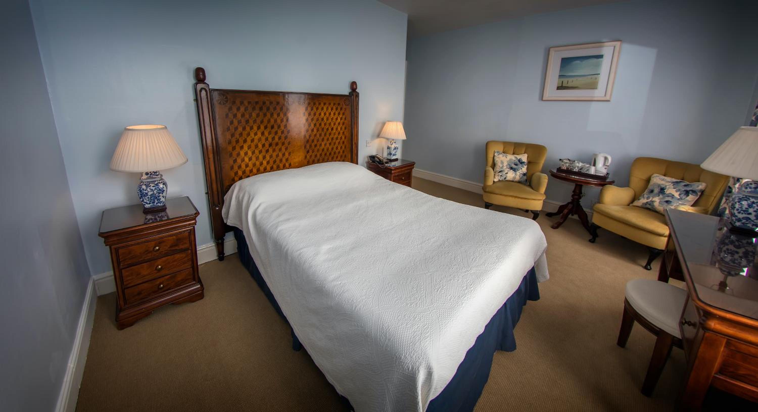 Large Double Room photo 2