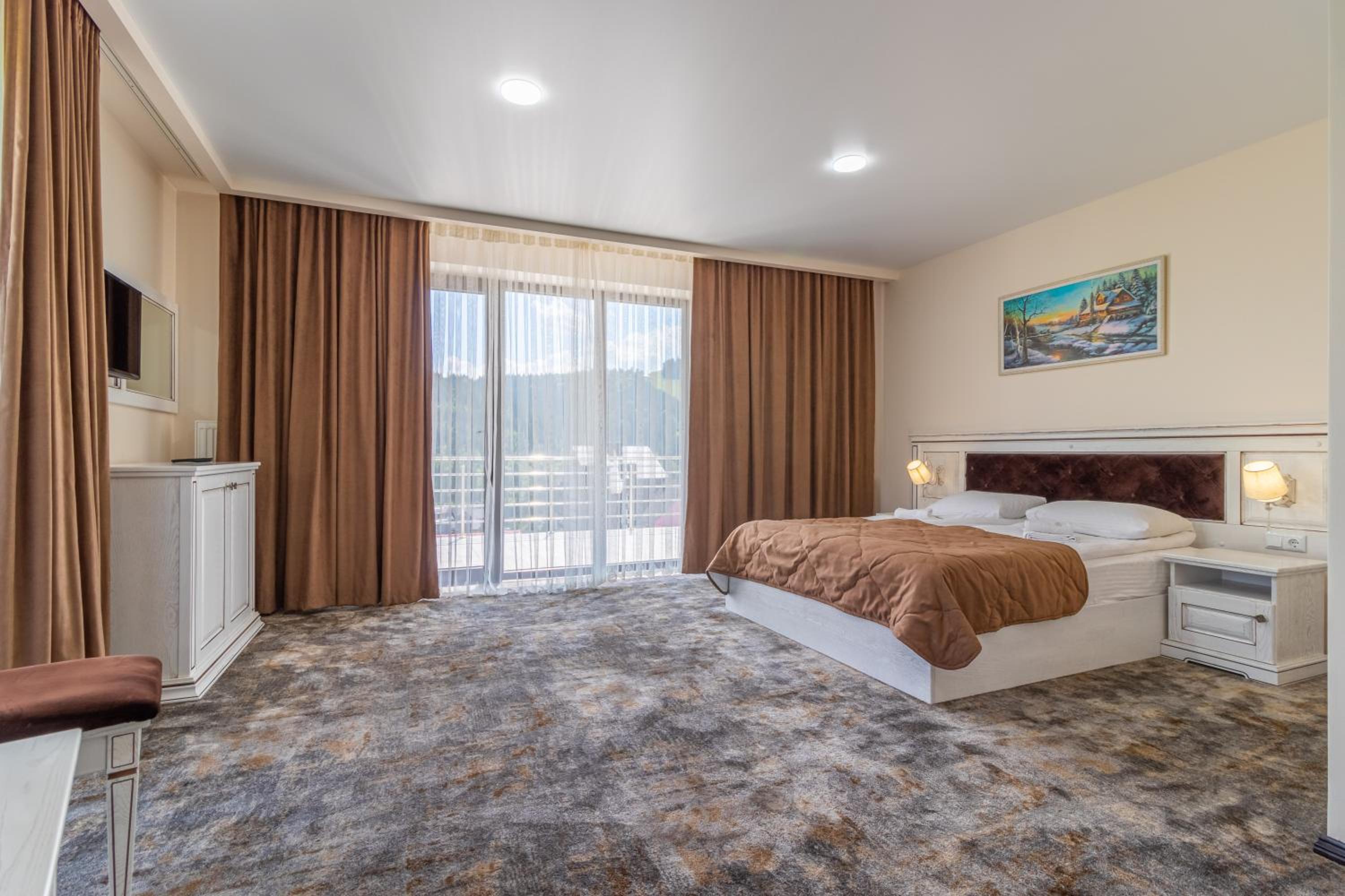 Deluxe Suite