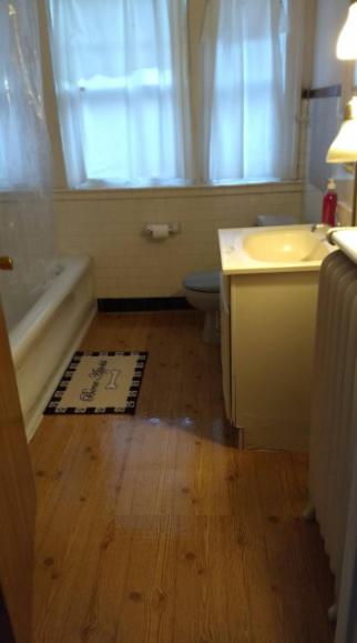 Double Room with Shared Bathroom photo 1