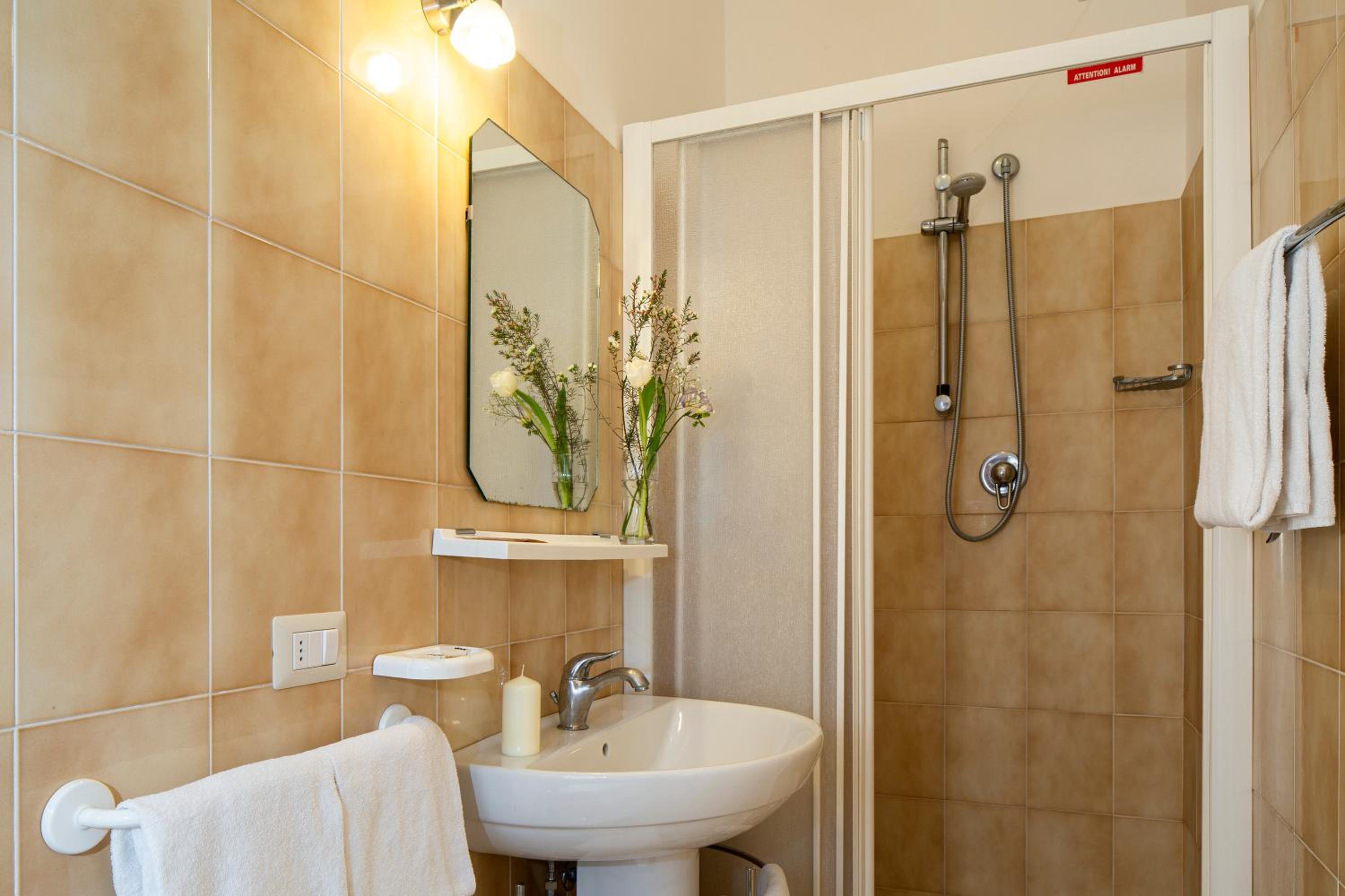 Superior Double Room - Photo 5