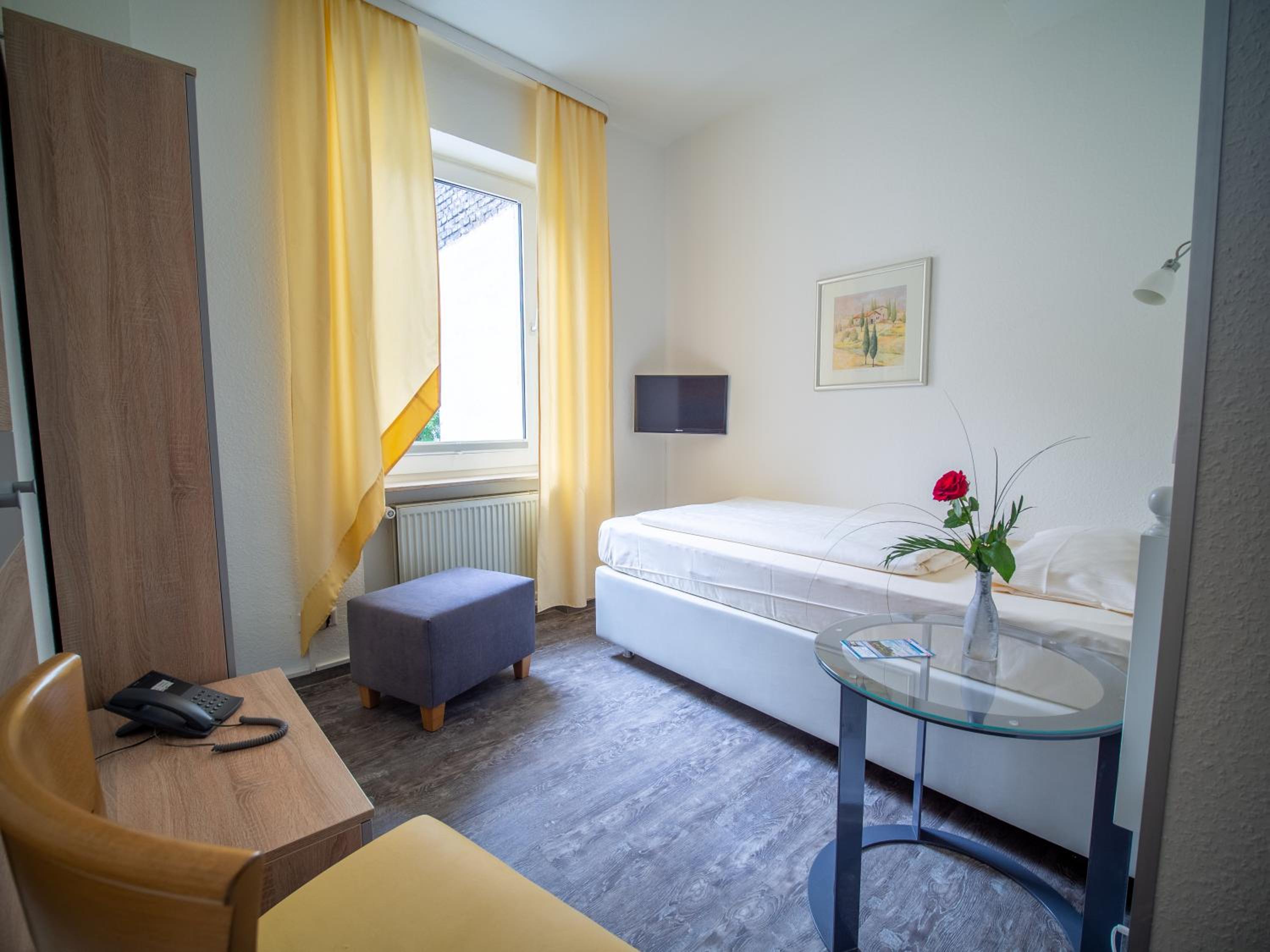 Standard Single Room photo 3