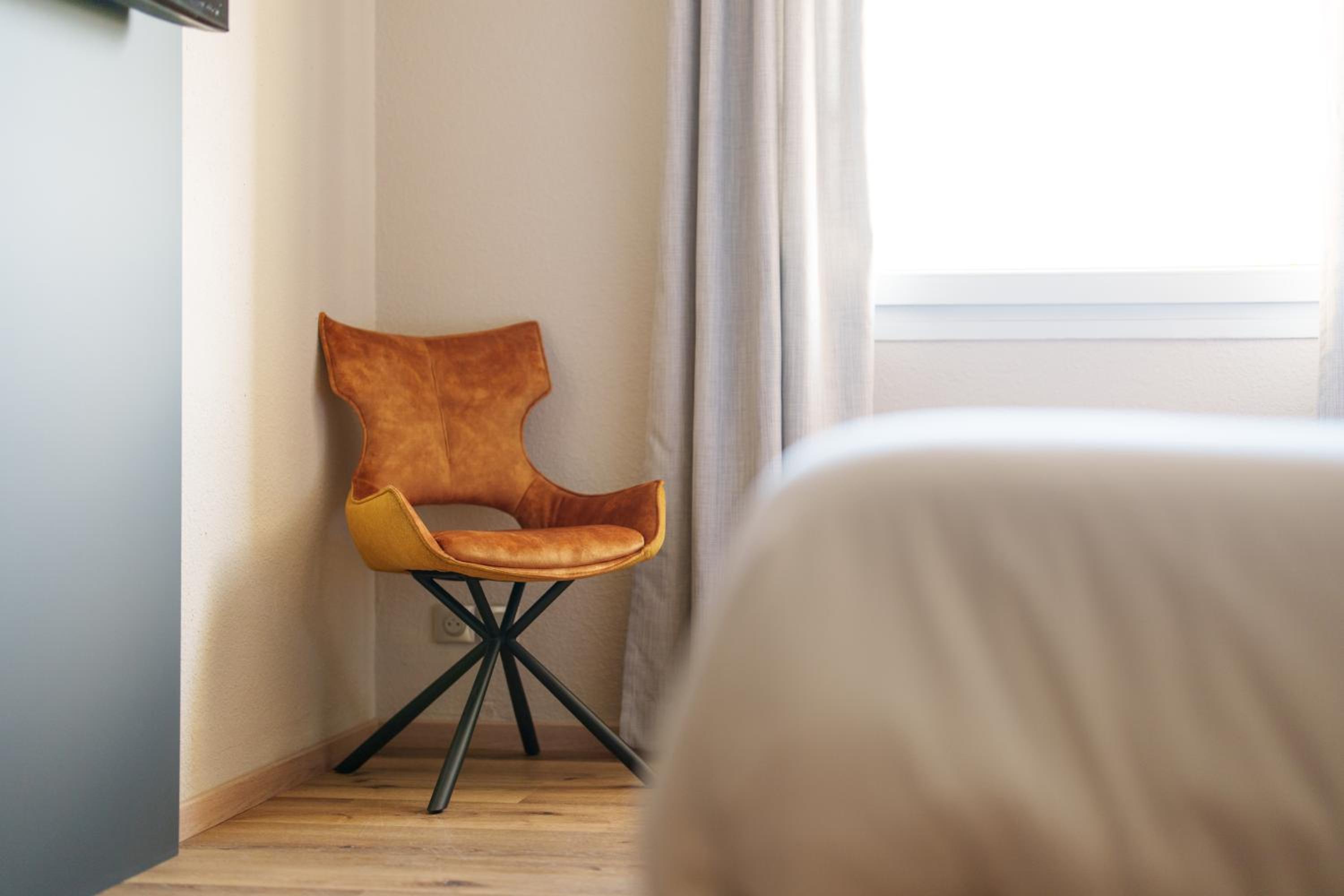 Twin Room - Photo 9