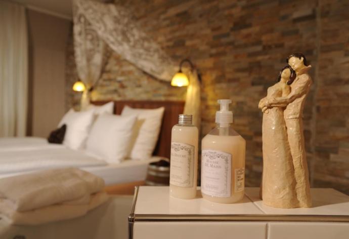 Suite with River View - Photo 5